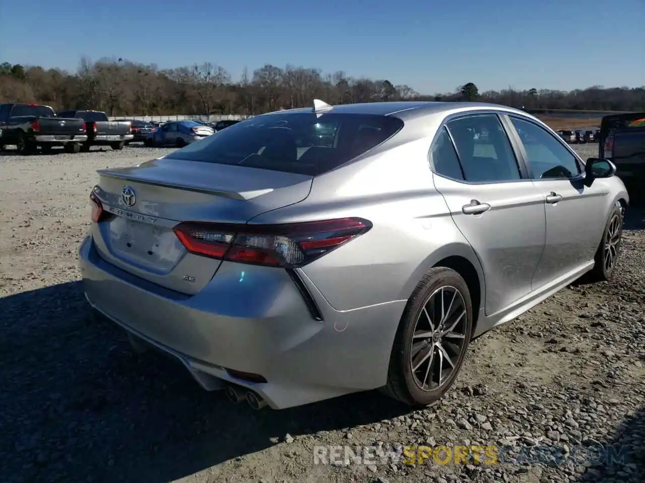 4 Photograph of a damaged car 4T1S11AK2MU615042 TOYOTA CAMRY 2021