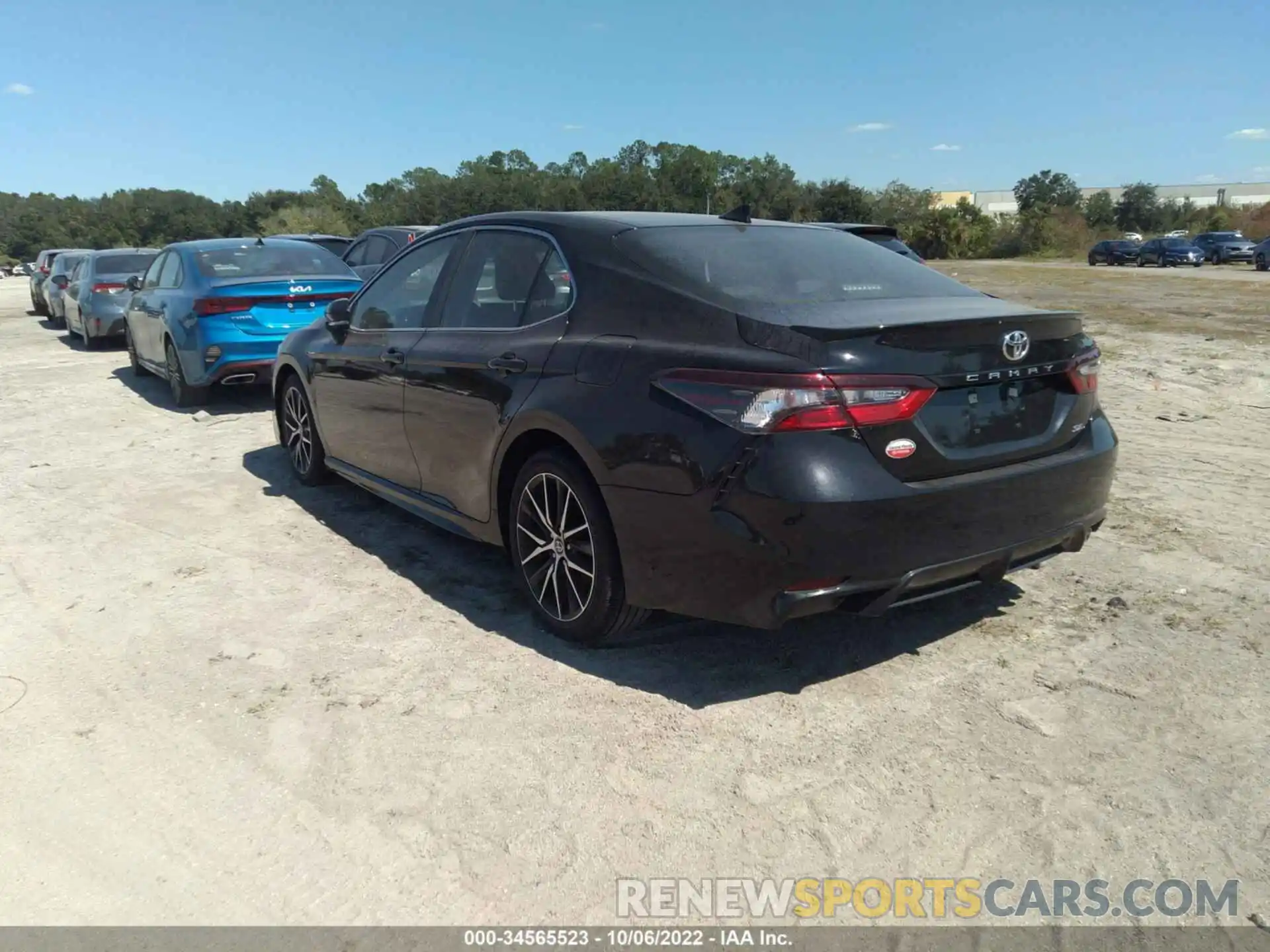 3 Photograph of a damaged car 4T1S11AK5MU472510 TOYOTA CAMRY 2021