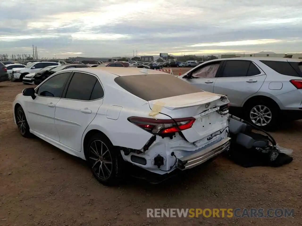 3 Photograph of a damaged car 4T1S11AK9MU497071 TOYOTA CAMRY 2021