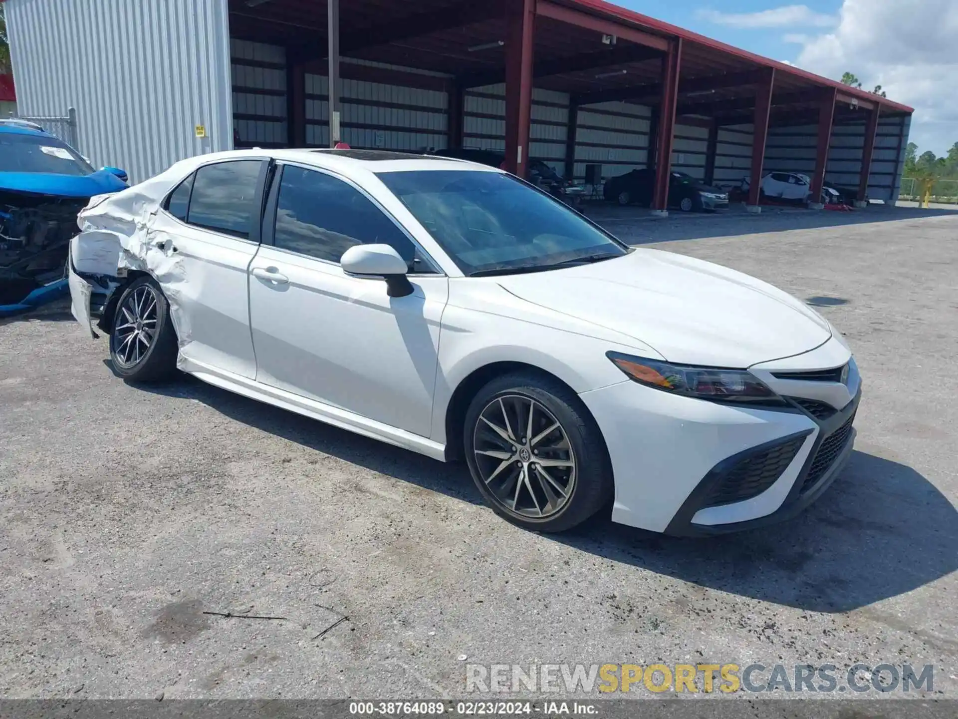 1 Photograph of a damaged car 4T1S11AK9MU526228 TOYOTA CAMRY 2021