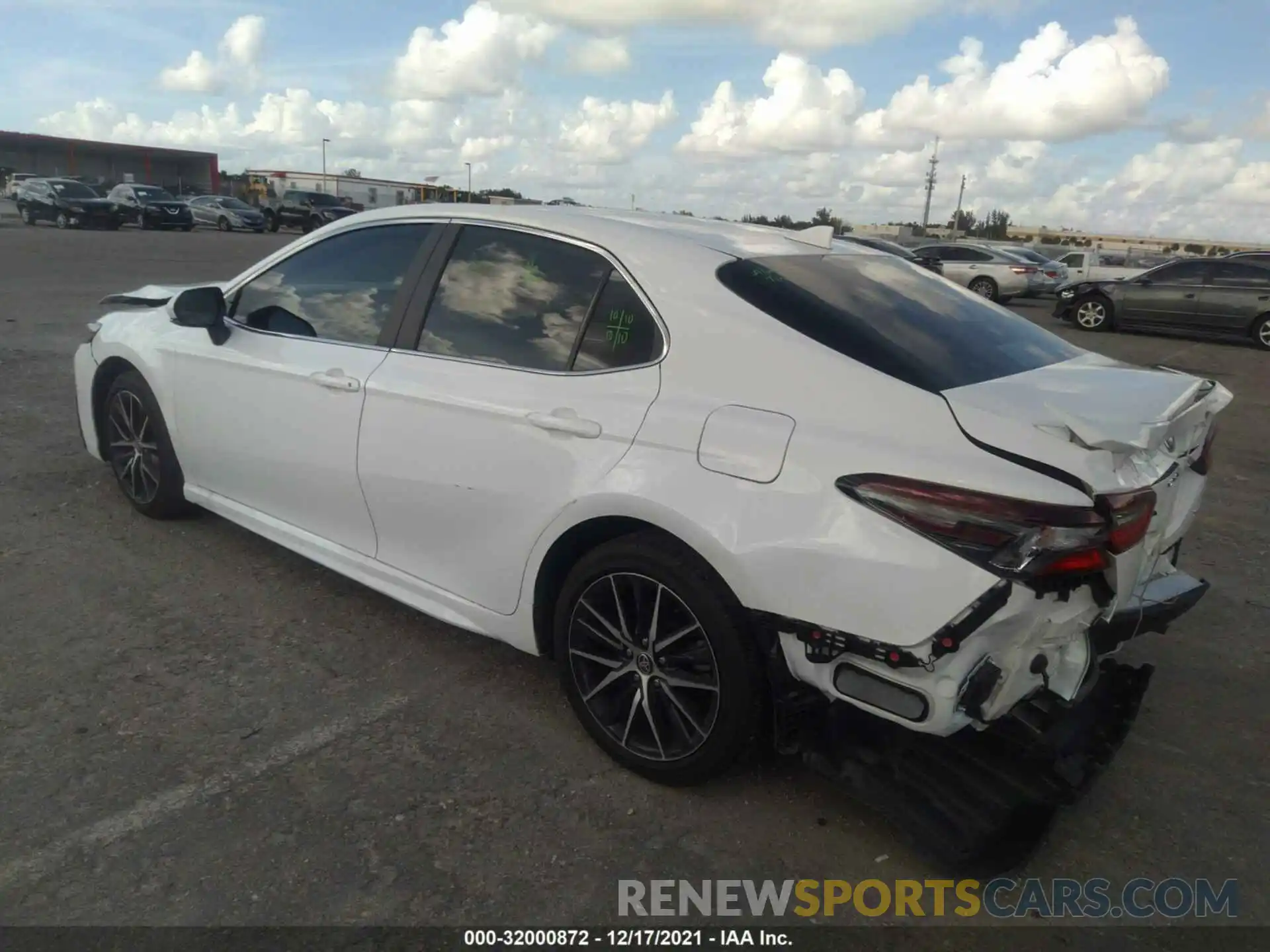 3 Photograph of a damaged car 4T1S11AKXMU419009 TOYOTA CAMRY 2021