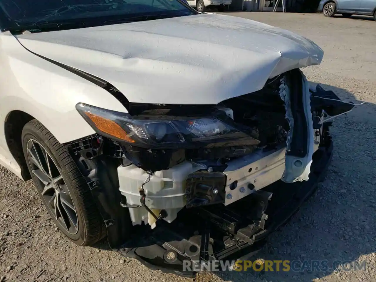 9 Photograph of a damaged car 4T1S11BK8MU047233 TOYOTA CAMRY 2021