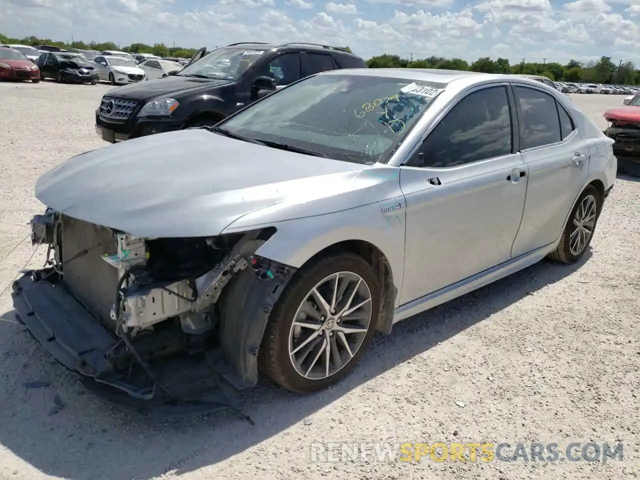 2 Photograph of a damaged car 4T1S31AK1MU552168 TOYOTA CAMRY 2021