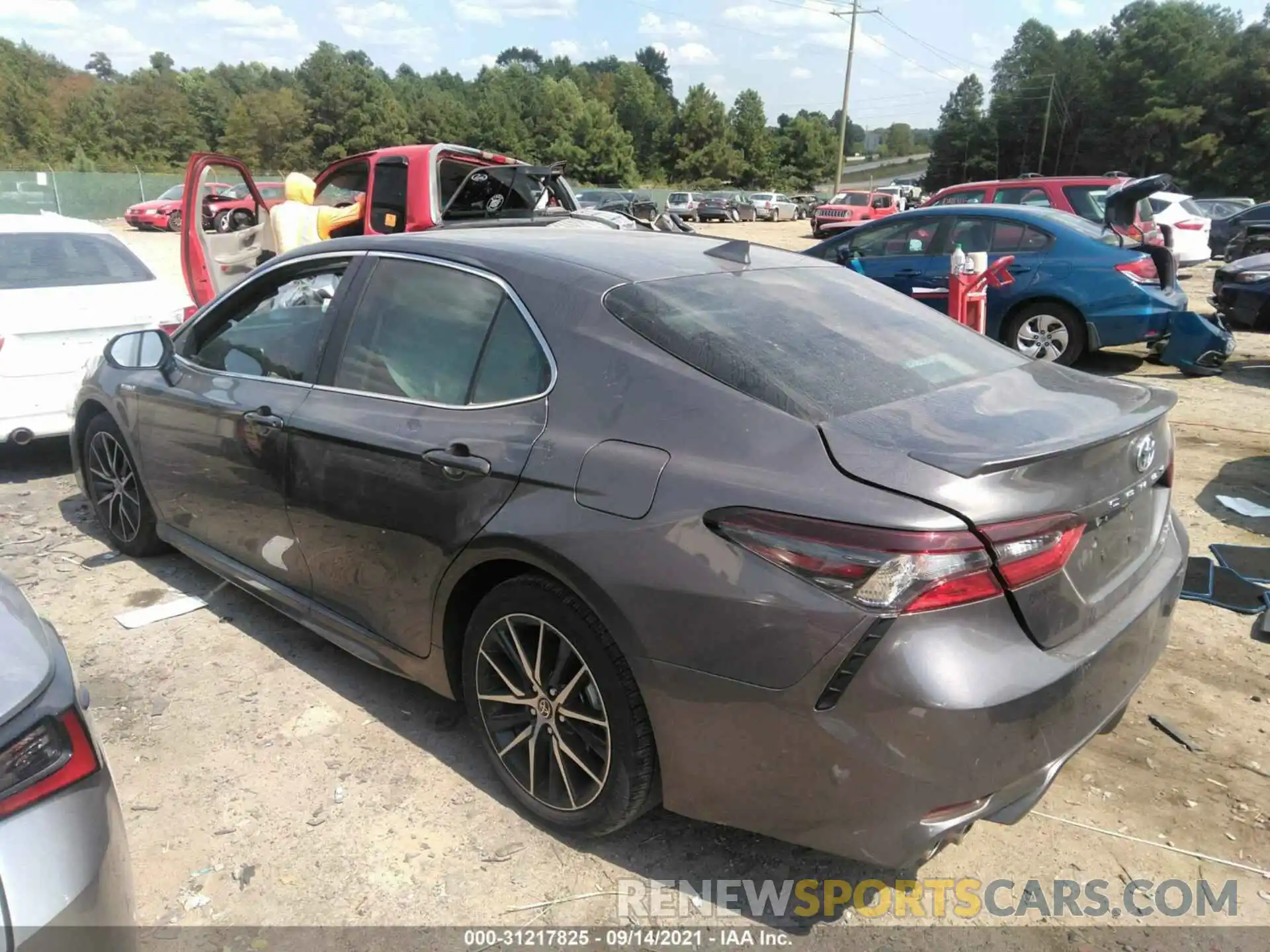 3 Photograph of a damaged car 4T1S31AK2MU554639 TOYOTA CAMRY 2021