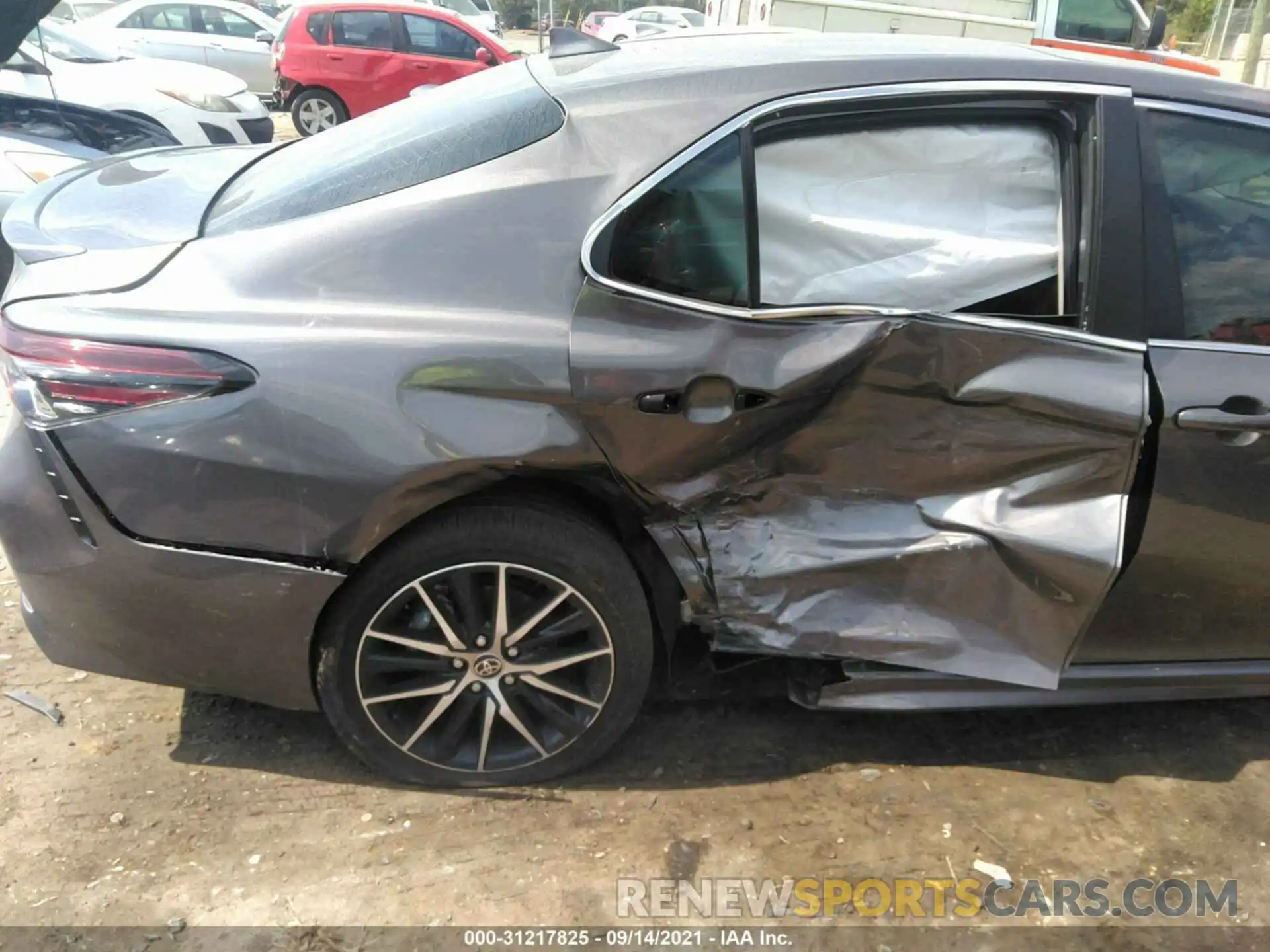 6 Photograph of a damaged car 4T1S31AK2MU554639 TOYOTA CAMRY 2021