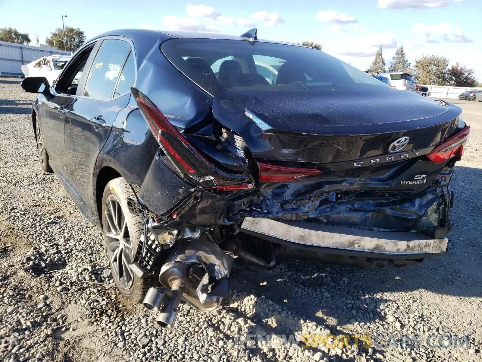 3 Photograph of a damaged car 4T1S31AK3MU553211 TOYOTA CAMRY 2021