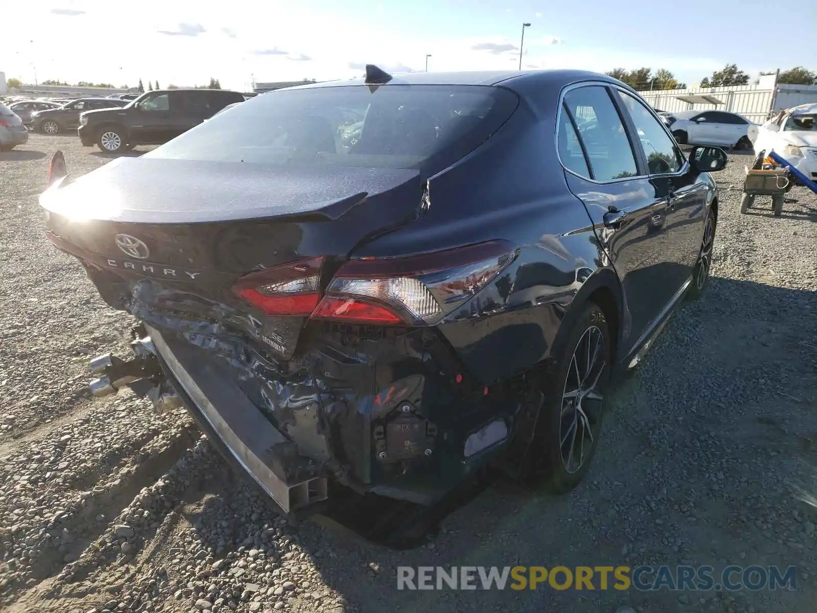 4 Photograph of a damaged car 4T1S31AK3MU553211 TOYOTA CAMRY 2021