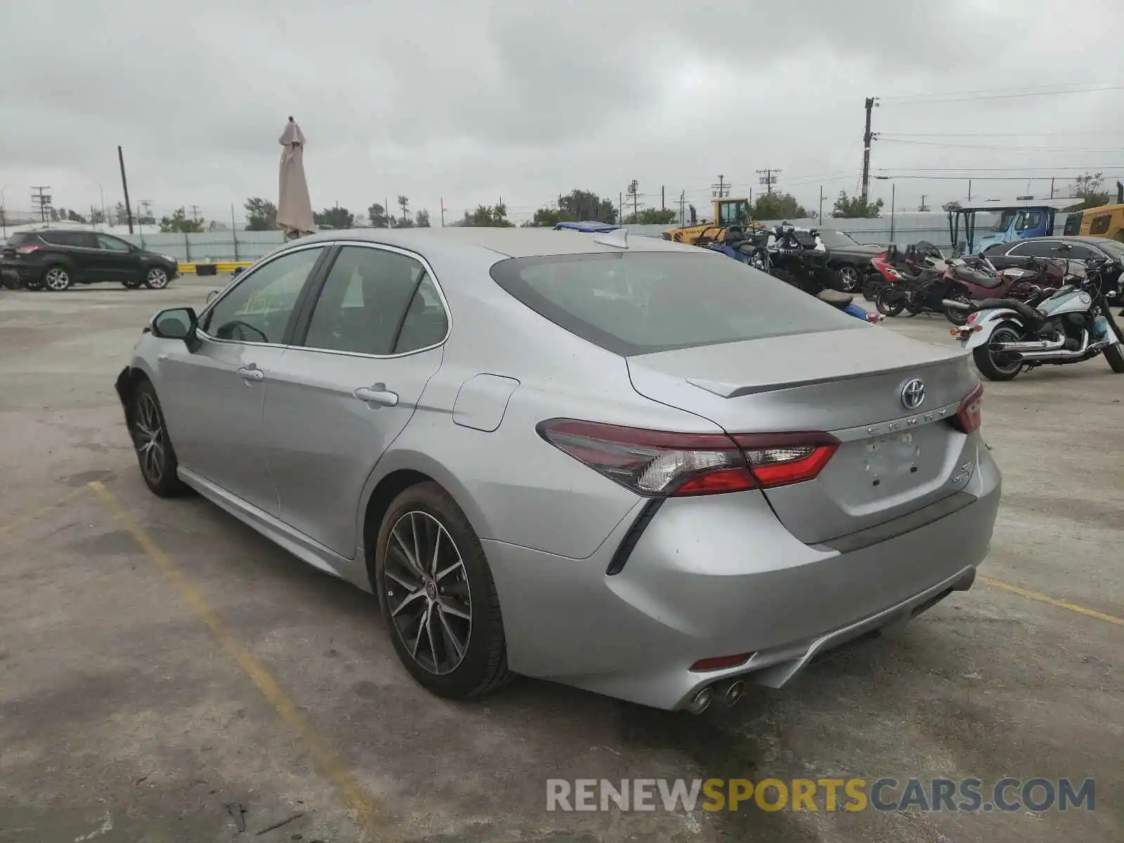 3 Photograph of a damaged car 4T1S31AK4MU547594 TOYOTA CAMRY 2021