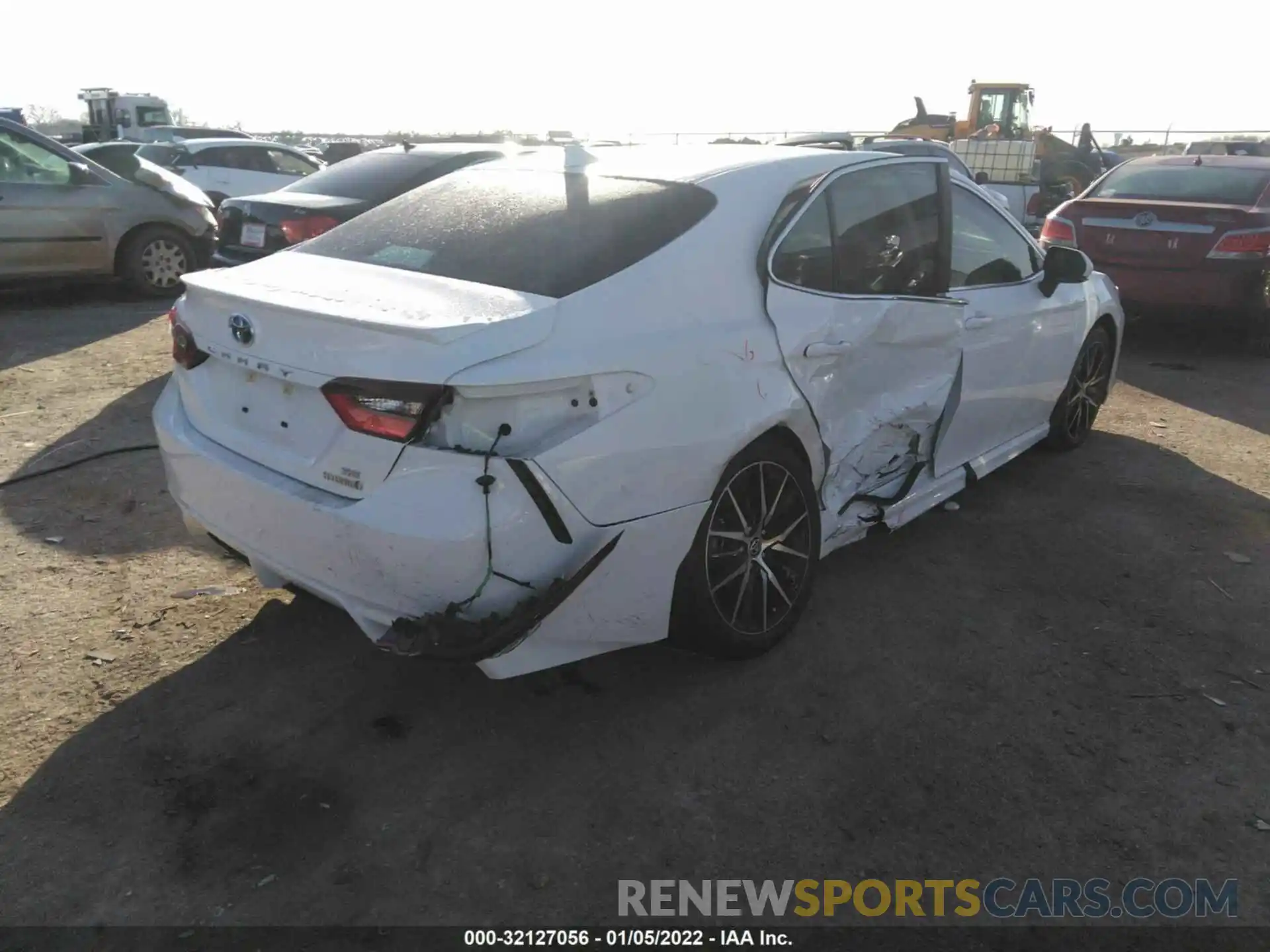 4 Photograph of a damaged car 4T1S31AK4MU552164 TOYOTA CAMRY 2021