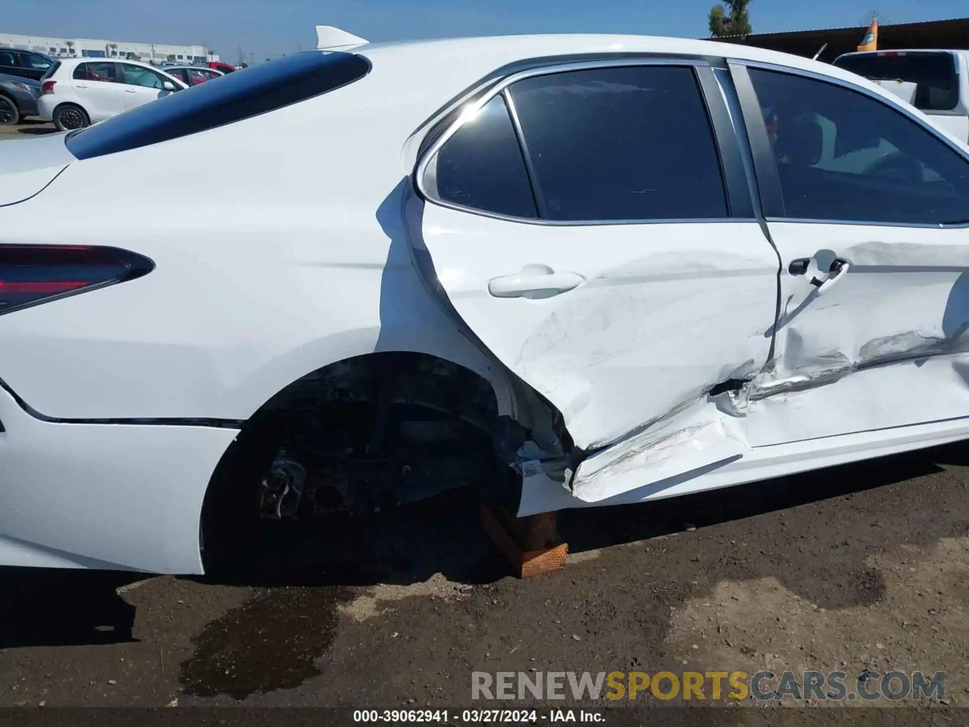 20 Photograph of a damaged car 4T1S31AK5MU561696 TOYOTA CAMRY 2021