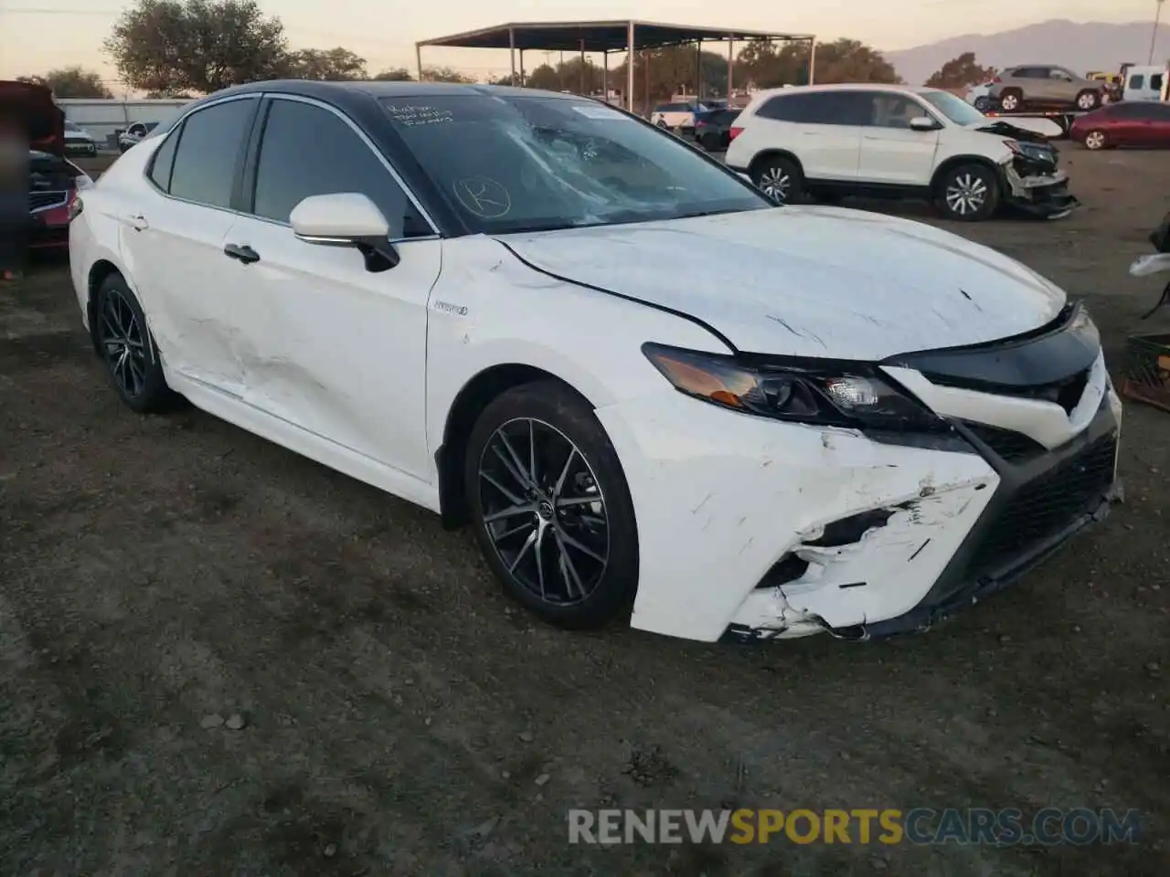 1 Photograph of a damaged car 4T1S31AK6MU555406 TOYOTA CAMRY 2021