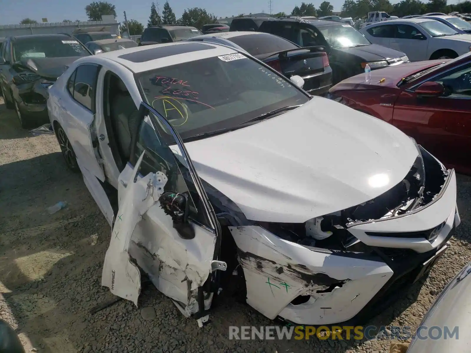 1 Photograph of a damaged car 4T1S31AK7MU022173 TOYOTA CAMRY 2021