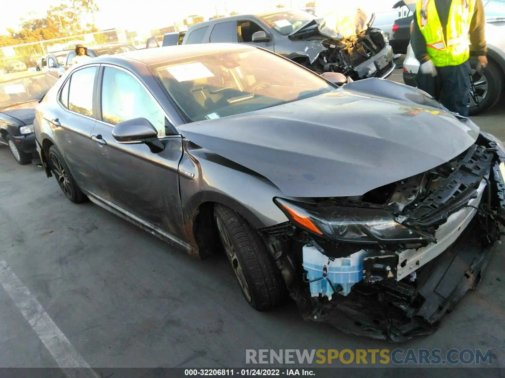 1 Photograph of a damaged car 4T1S31AK7MU547024 TOYOTA CAMRY 2021