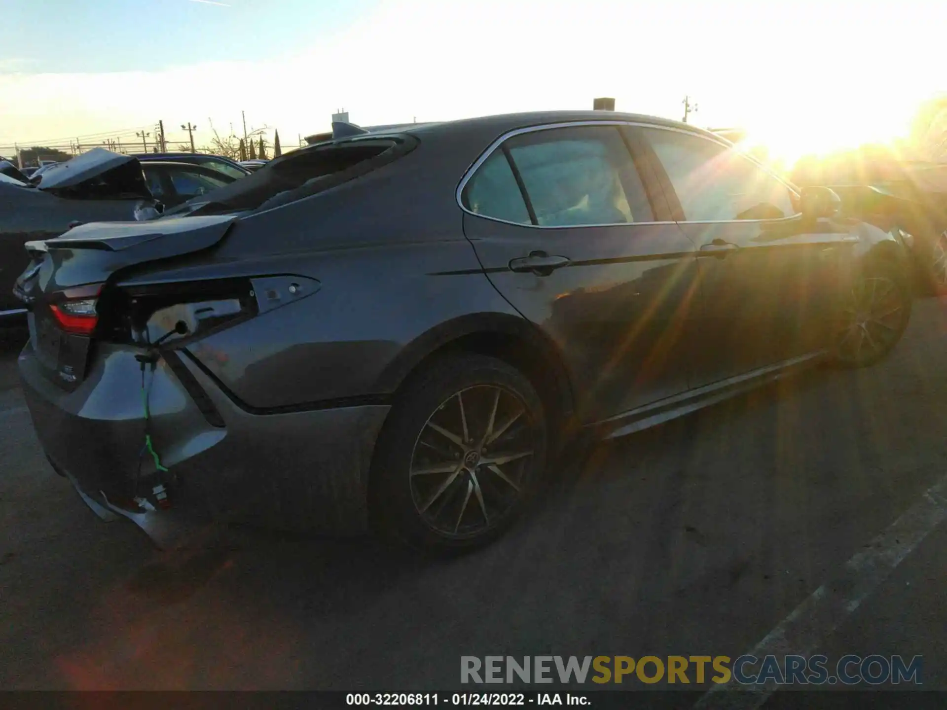 4 Photograph of a damaged car 4T1S31AK7MU547024 TOYOTA CAMRY 2021