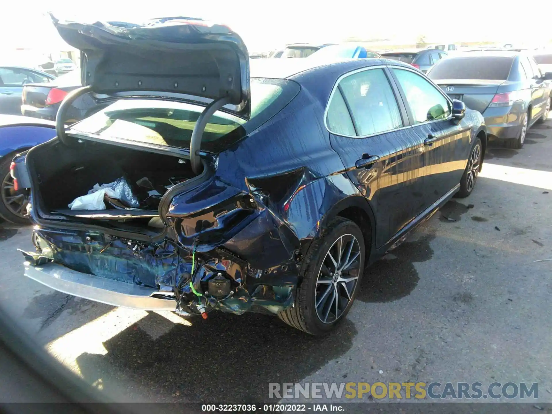 4 Photograph of a damaged car 4T1S31AK8MU026622 TOYOTA CAMRY 2021