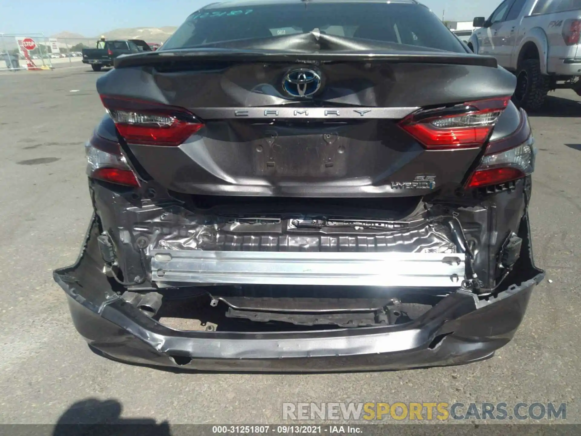 6 Photograph of a damaged car 4T1S31AK8MU553026 TOYOTA CAMRY 2021