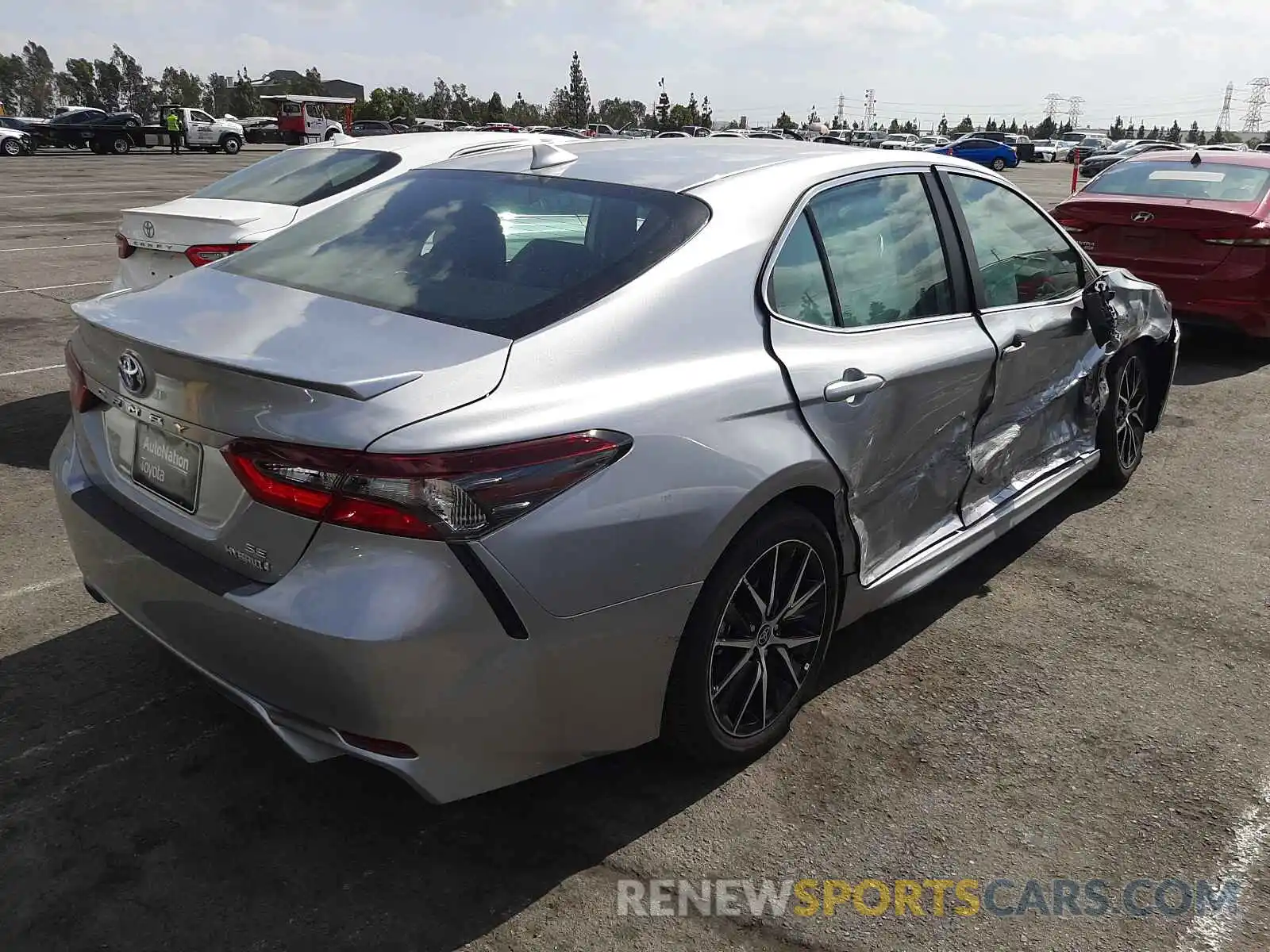 4 Photograph of a damaged car 4T1S31AK8MU560378 TOYOTA CAMRY 2021