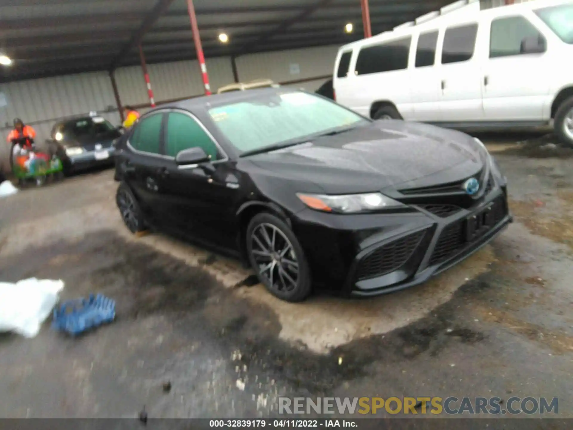 1 Photograph of a damaged car 4T1S31AKXMU546417 TOYOTA CAMRY 2021