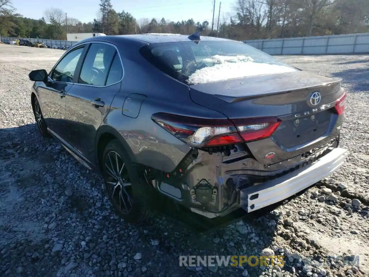 3 Photograph of a damaged car 4T1T11AK0MU440116 TOYOTA CAMRY 2021