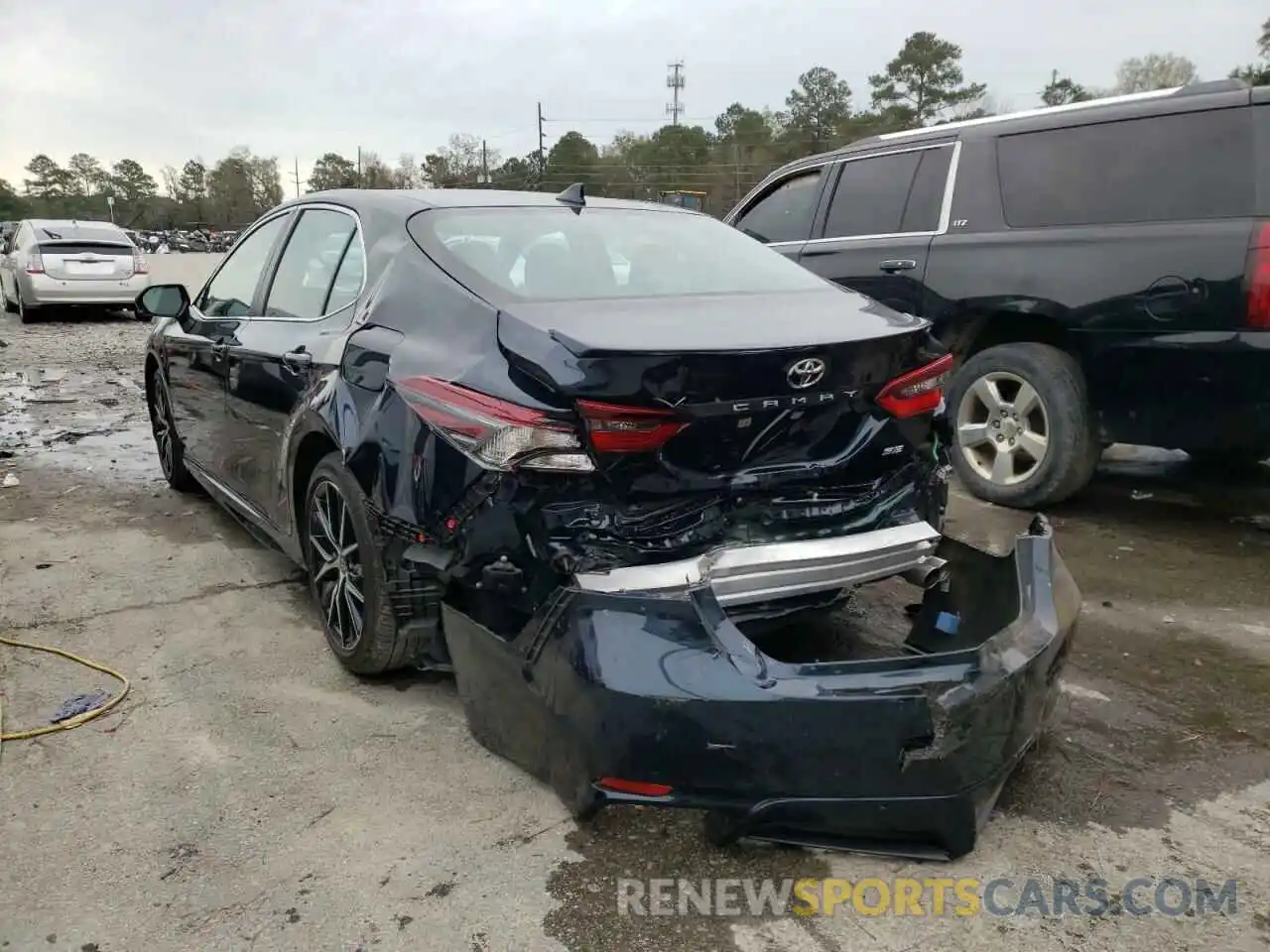 3 Photograph of a damaged car 4T1T11AK0MU484293 TOYOTA CAMRY 2021