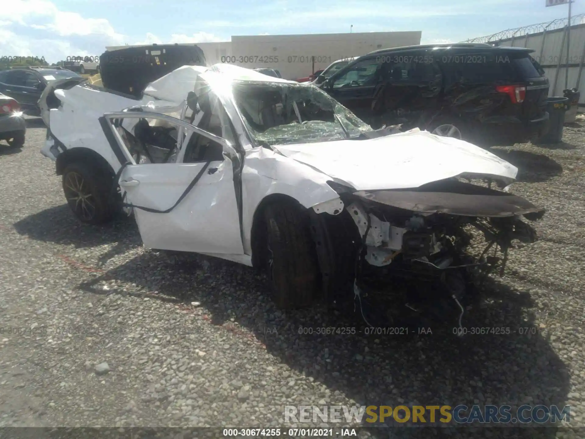 1 Photograph of a damaged car 4T1T11AK0MU516532 TOYOTA CAMRY 2021