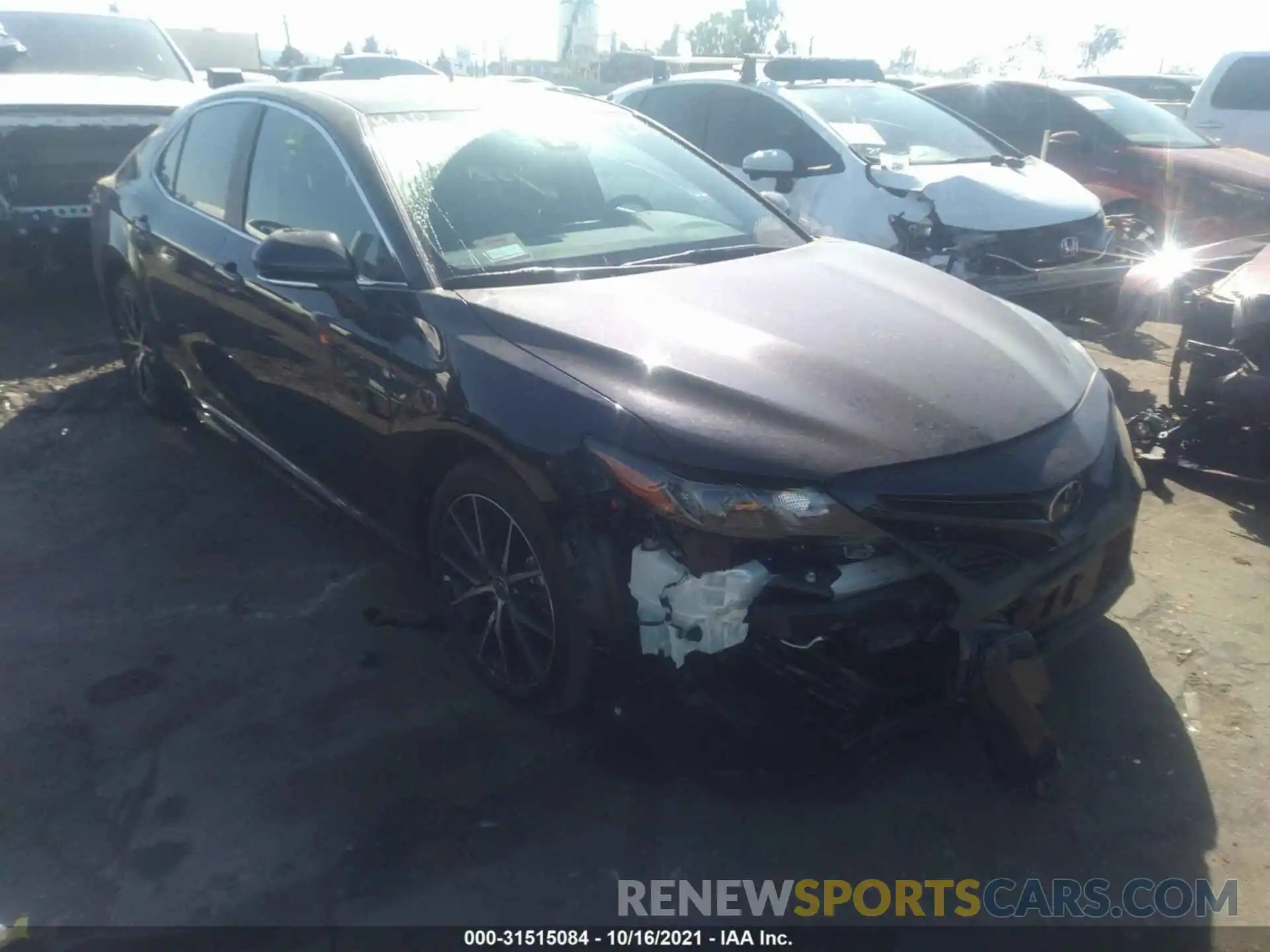 1 Photograph of a damaged car 4T1T11AK0MU568209 TOYOTA CAMRY 2021