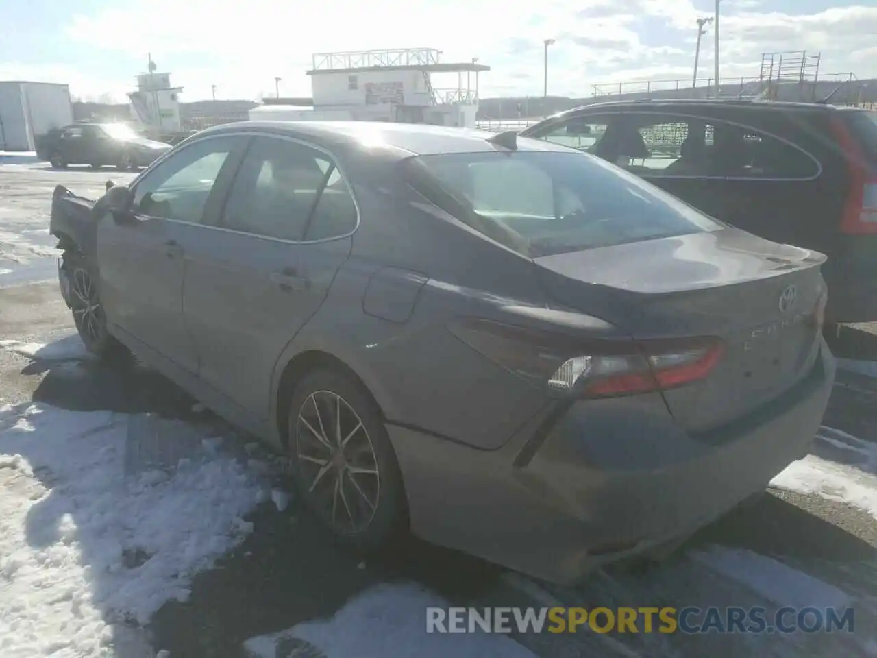 3 Photograph of a damaged car 4T1T11AK0MU593191 TOYOTA CAMRY 2021