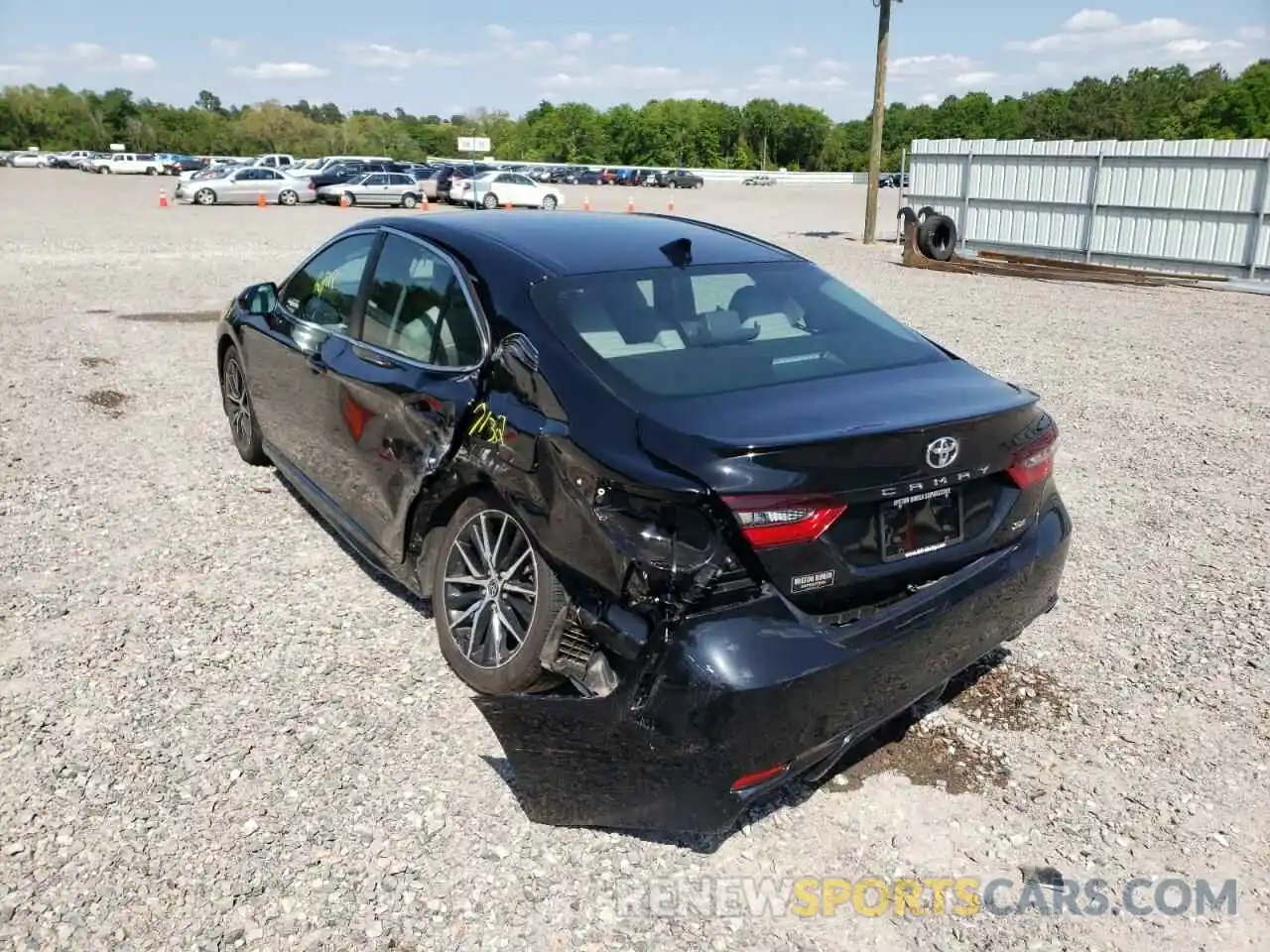 3 Photograph of a damaged car 4T1T11AK0MU611589 TOYOTA CAMRY 2021