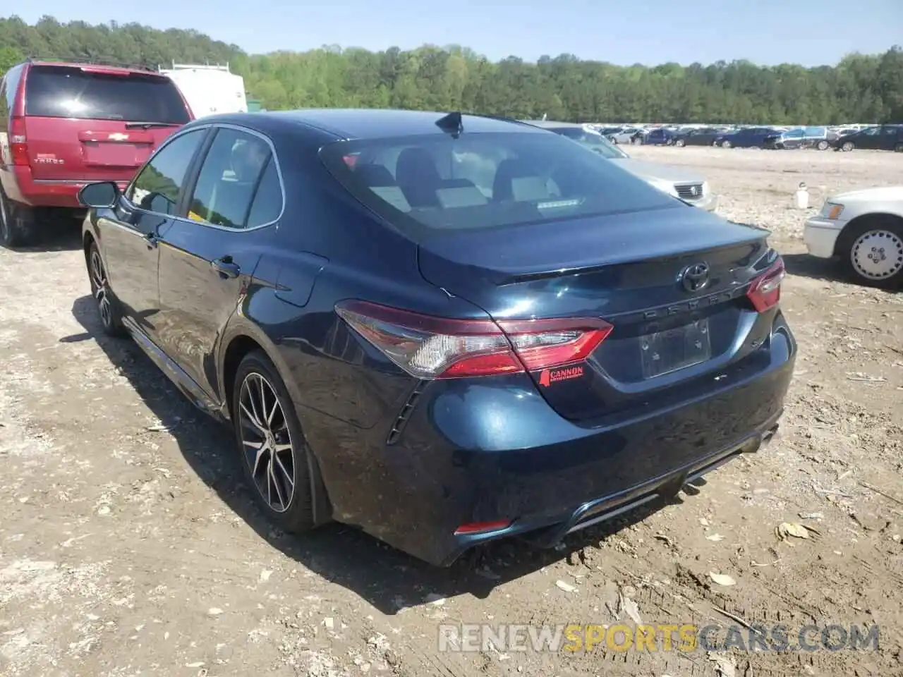 3 Photograph of a damaged car 4T1T11AK0MU615464 TOYOTA CAMRY 2021