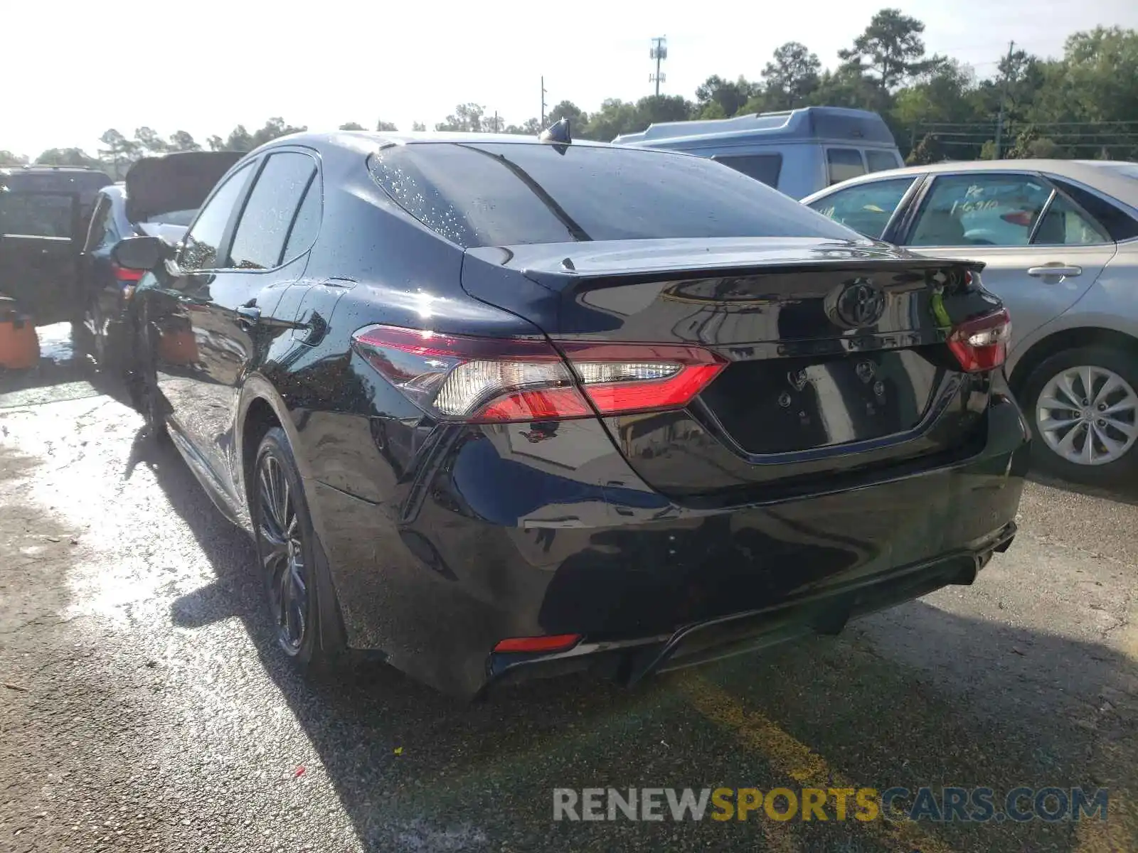 3 Photograph of a damaged car 4T1T11AK1MU426452 TOYOTA CAMRY 2021