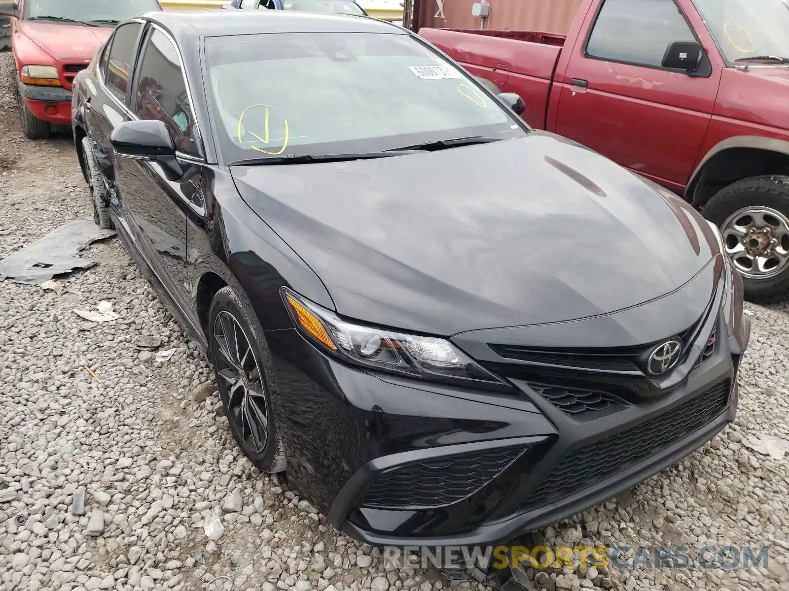 1 Photograph of a damaged car 4T1T11AK1MU476820 TOYOTA CAMRY 2021