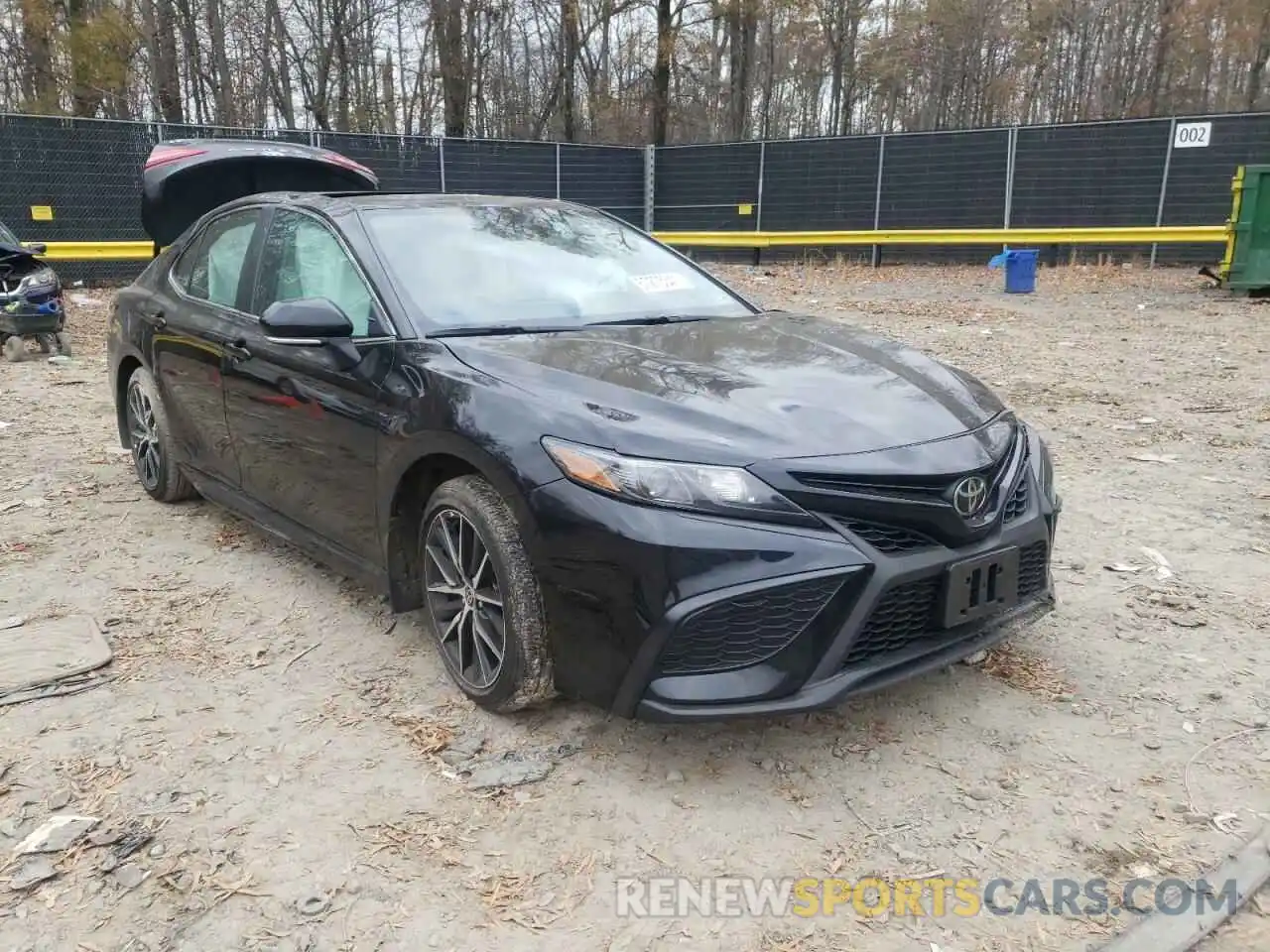 1 Photograph of a damaged car 4T1T11AK1MU554366 TOYOTA CAMRY 2021