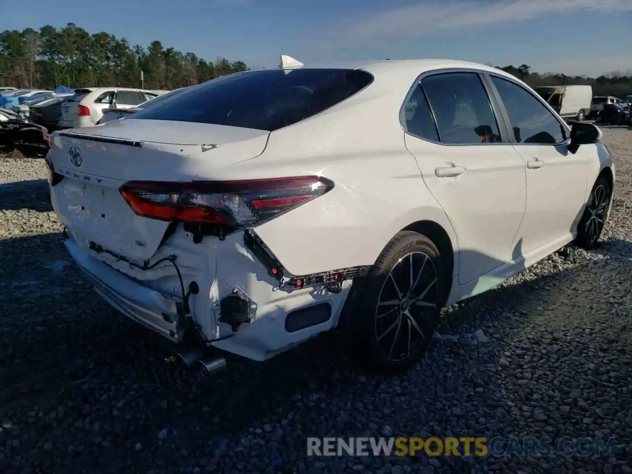 4 Photograph of a damaged car 4T1T11AK2MU481752 TOYOTA CAMRY 2021