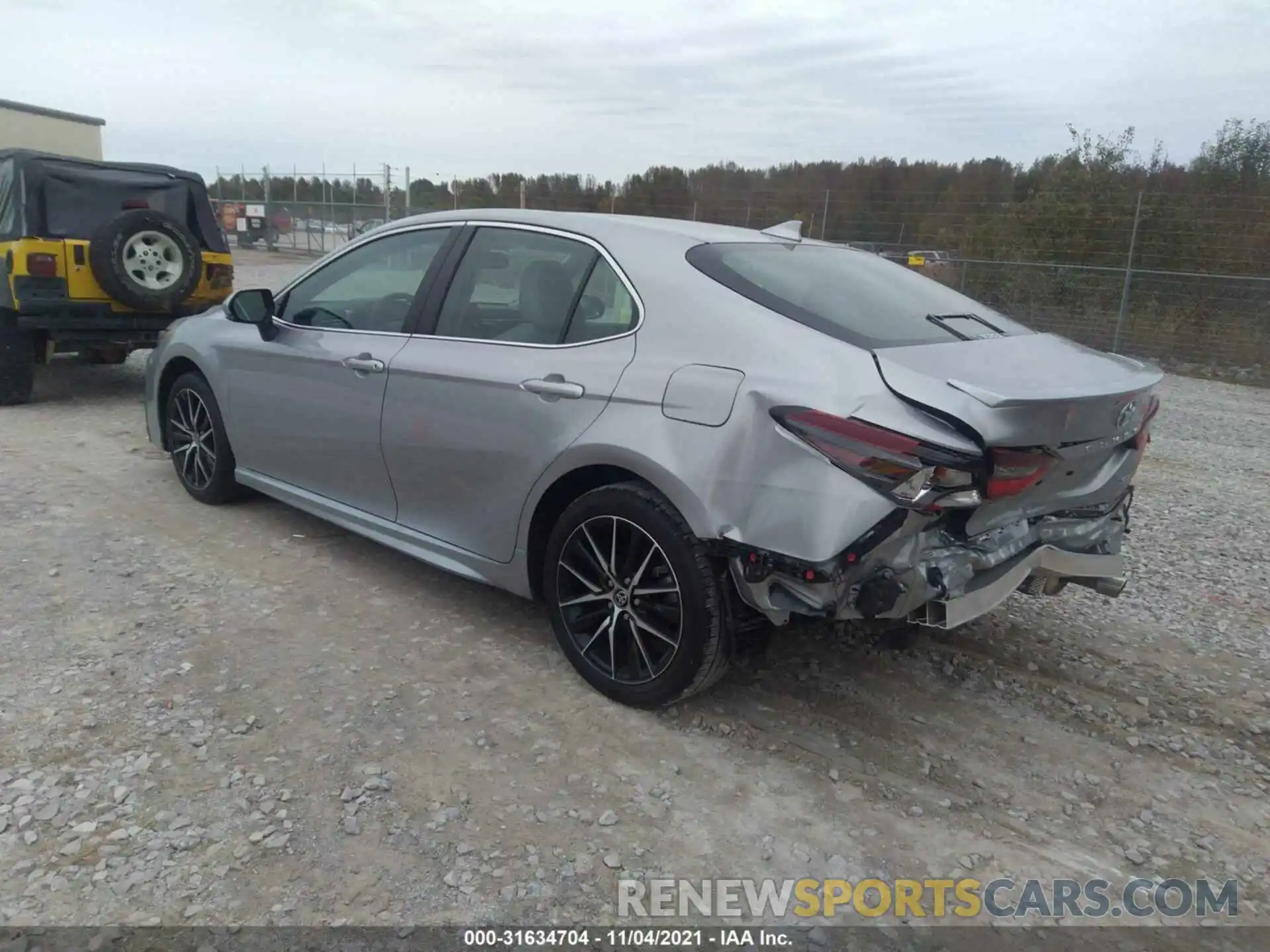 3 Photograph of a damaged car 4T1T11AK2MU490869 TOYOTA CAMRY 2021