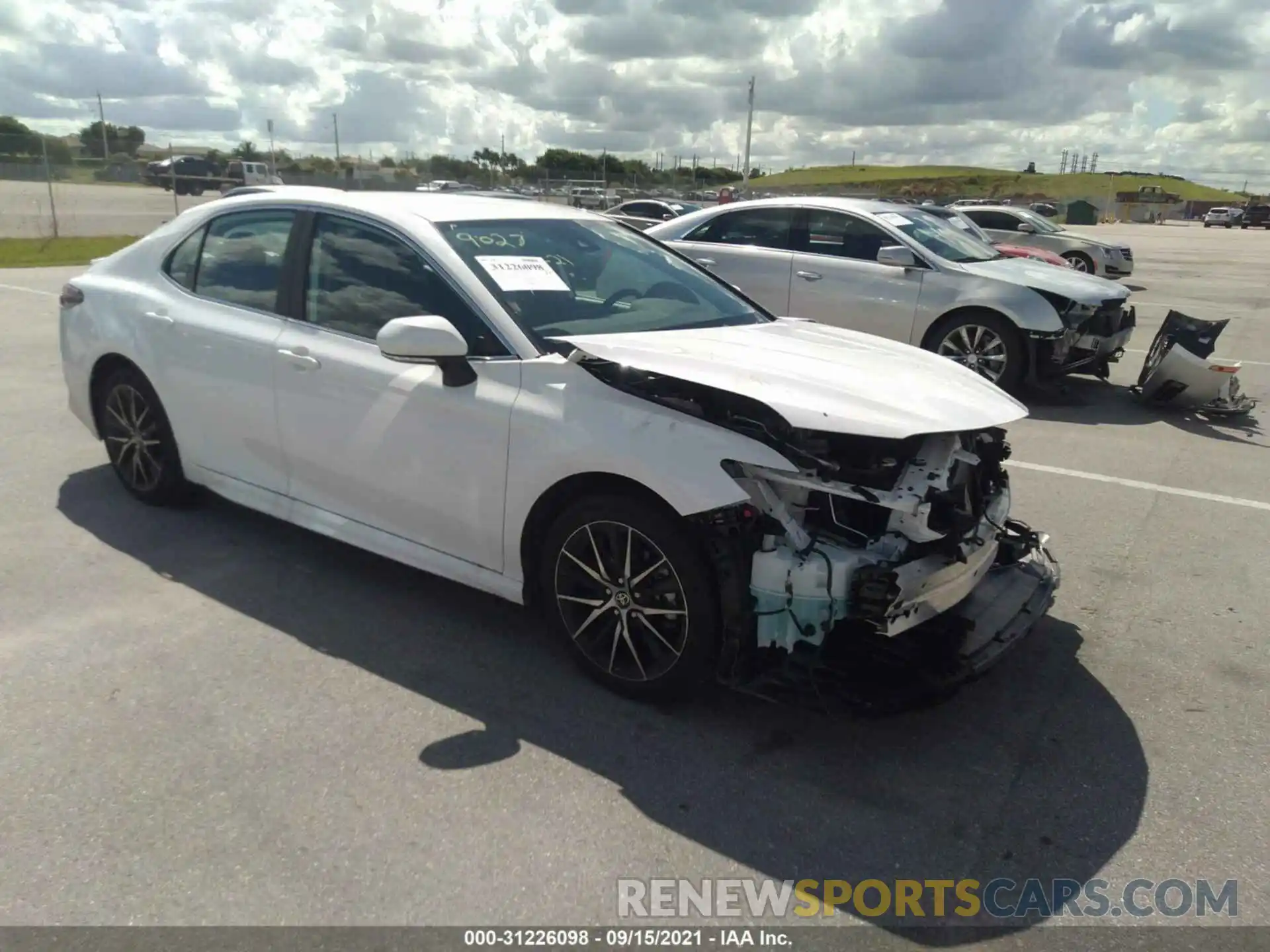 1 Photograph of a damaged car 4T1T11AK2MU519027 TOYOTA CAMRY 2021