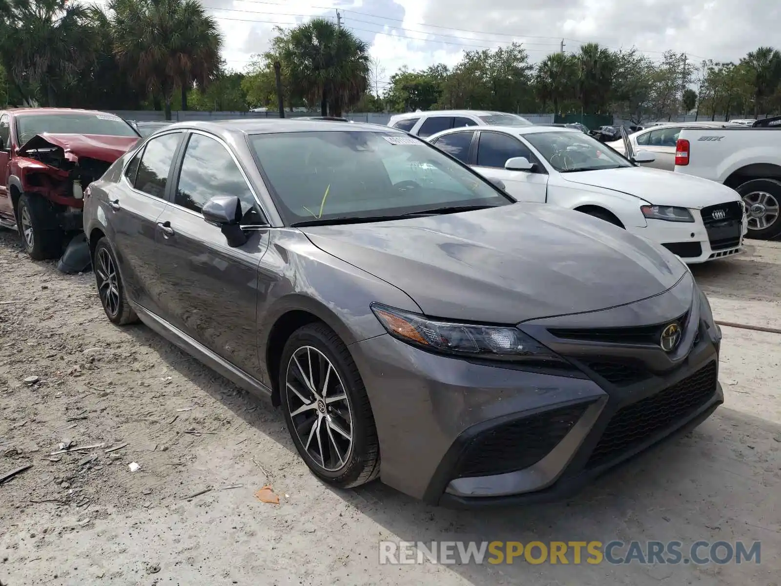 1 Photograph of a damaged car 4T1T11AK2MU522929 TOYOTA CAMRY 2021