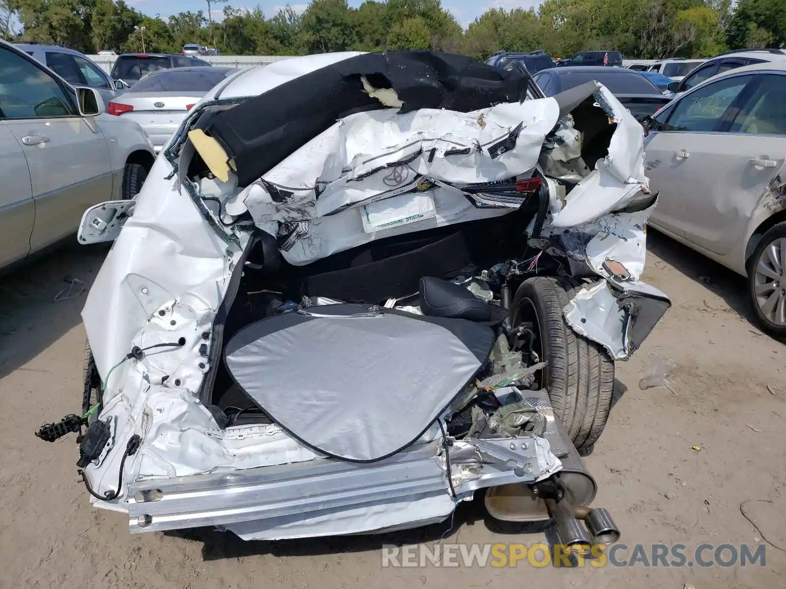 9 Photograph of a damaged car 4T1T11AK2MU598845 TOYOTA CAMRY 2021