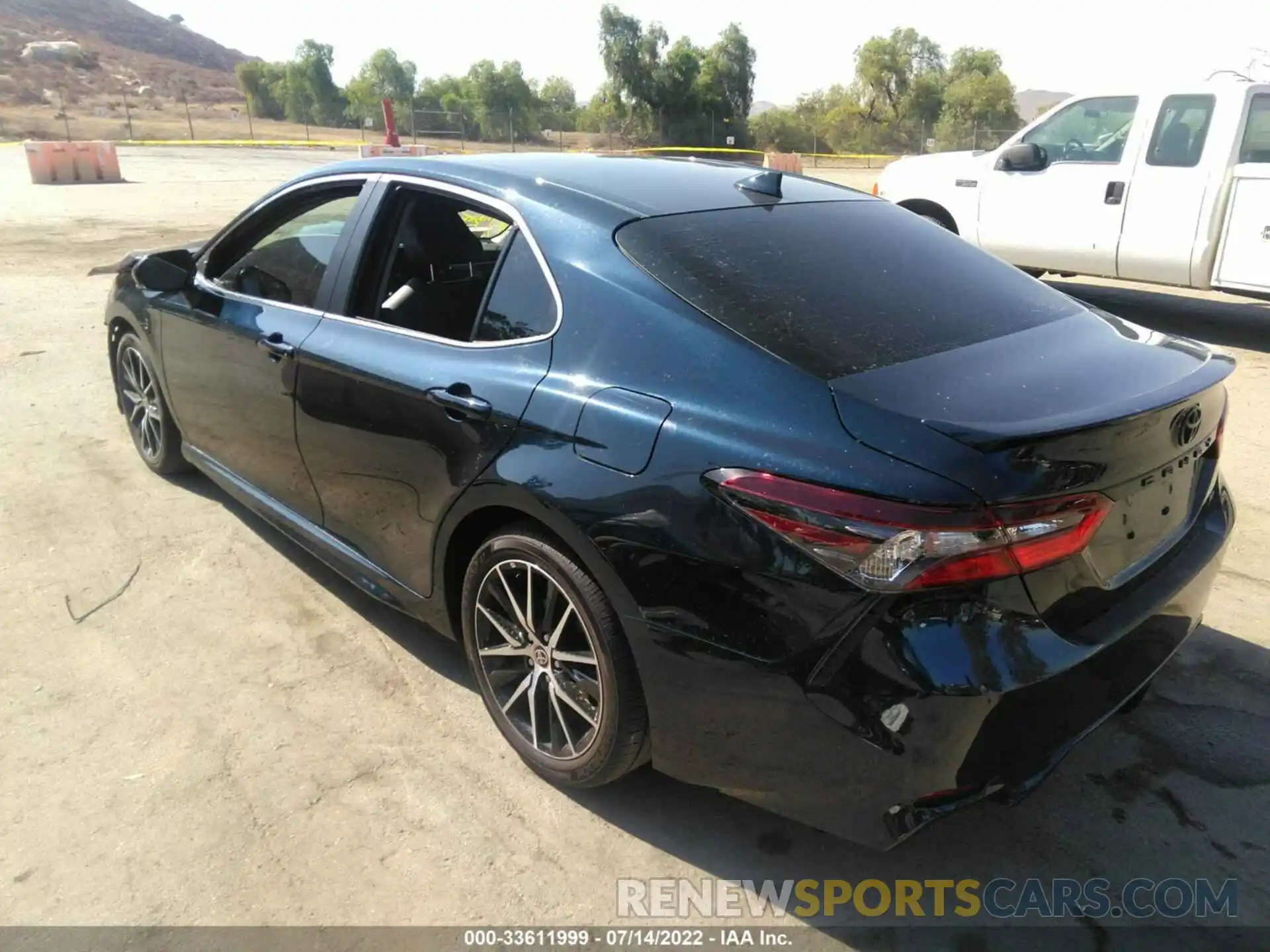 3 Photograph of a damaged car 4T1T11AK2MU602005 TOYOTA CAMRY 2021