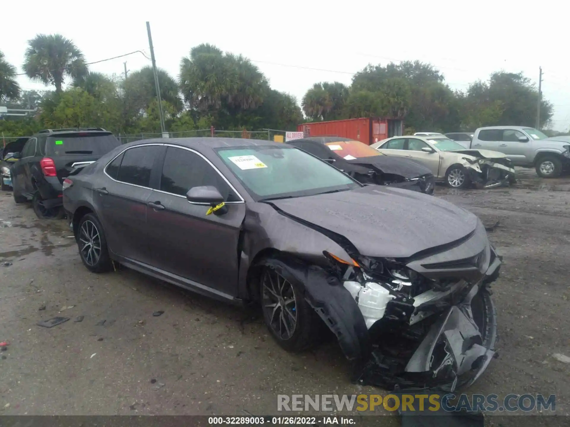 1 Photograph of a damaged car 4T1T11AK2MU608113 TOYOTA CAMRY 2021