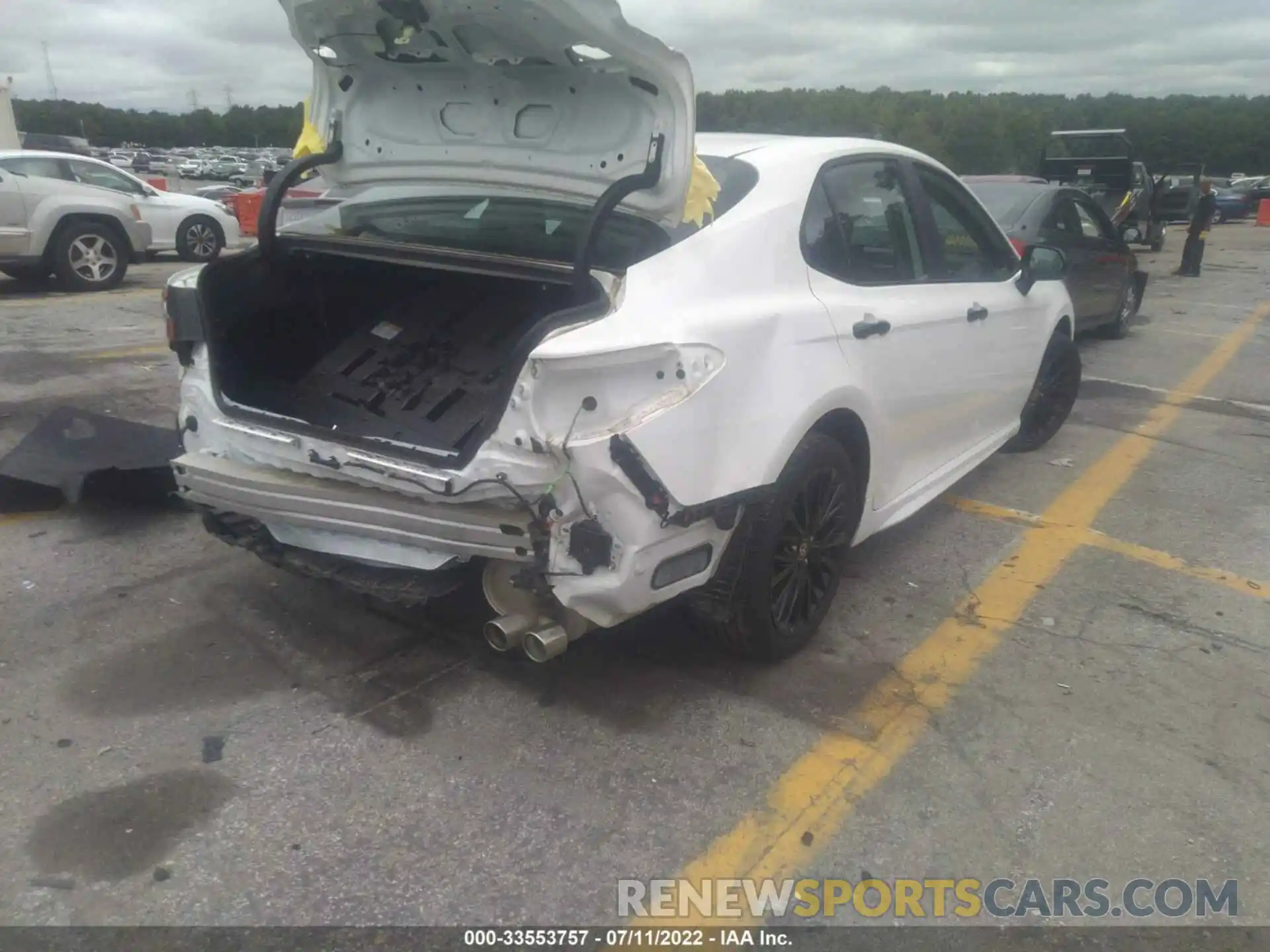 4 Photograph of a damaged car 4T1T11AK3MU424993 TOYOTA CAMRY 2021