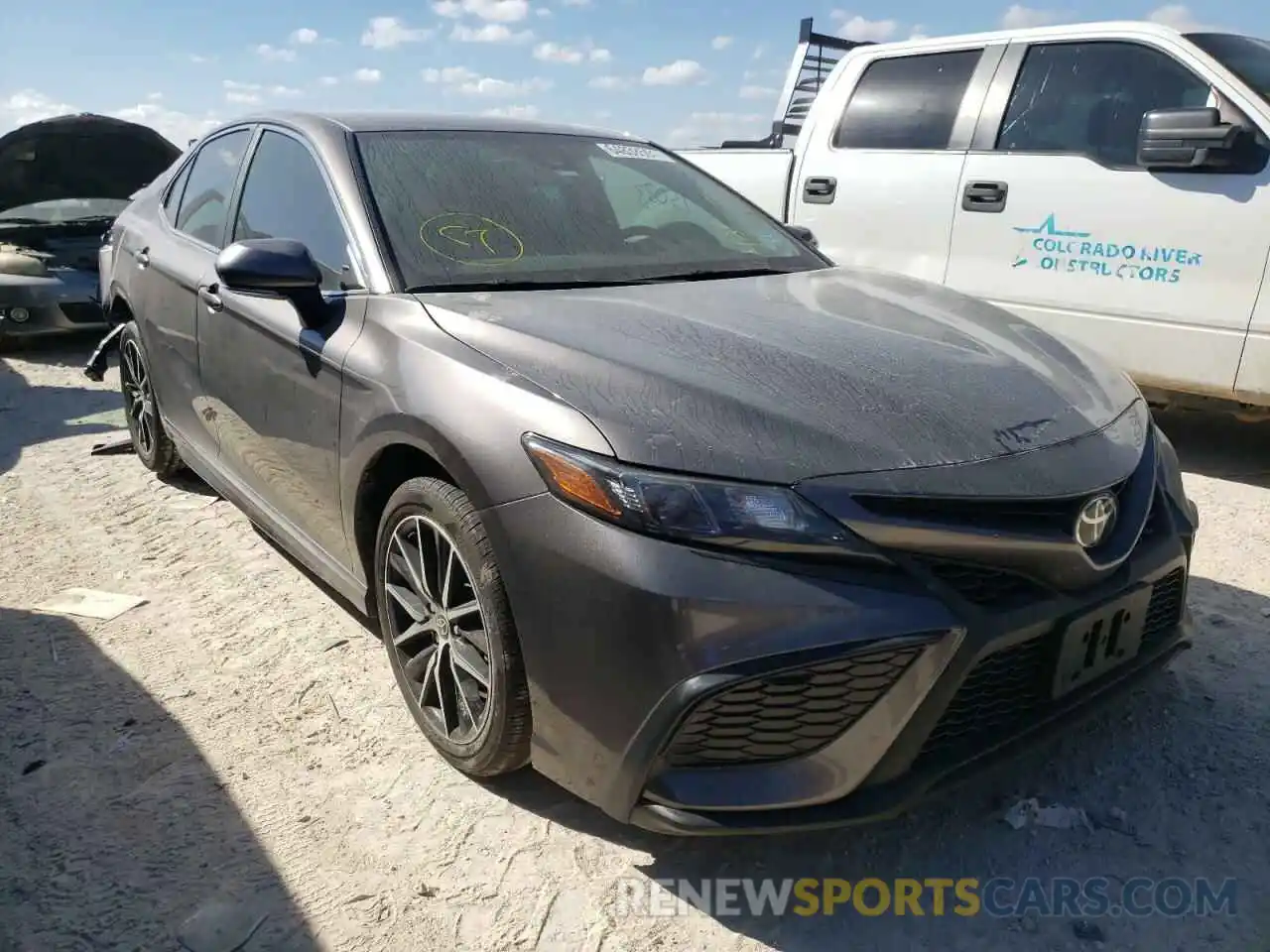 1 Photograph of a damaged car 4T1T11AK3MU429661 TOYOTA CAMRY 2021