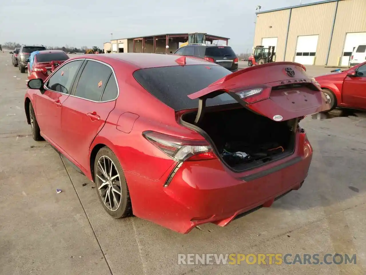 3 Photograph of a damaged car 4T1T11AK3MU435315 TOYOTA CAMRY 2021