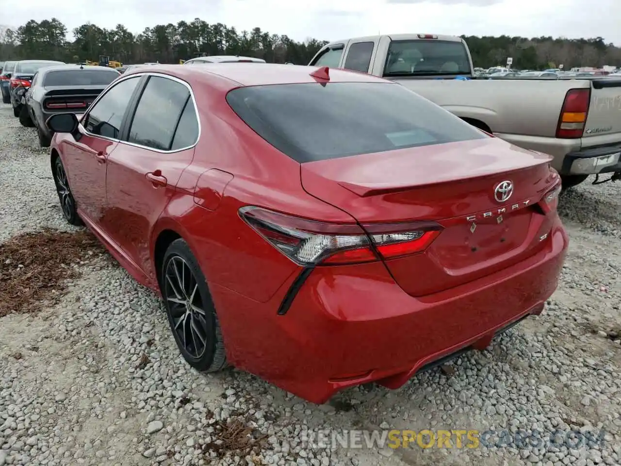 3 Photograph of a damaged car 4T1T11AK3MU437467 TOYOTA CAMRY 2021