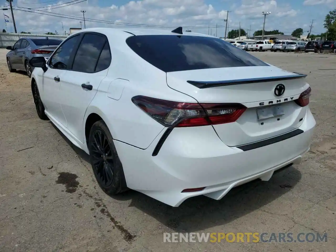 3 Photograph of a damaged car 4T1T11AK3MU442457 TOYOTA CAMRY 2021