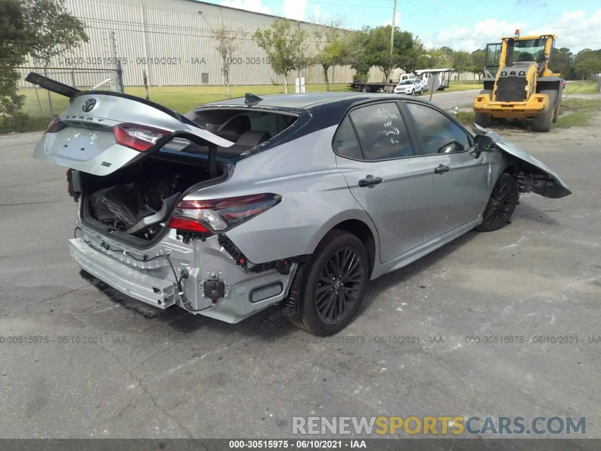 4 Photograph of a damaged car 4T1T11AK3MU442832 TOYOTA CAMRY 2021