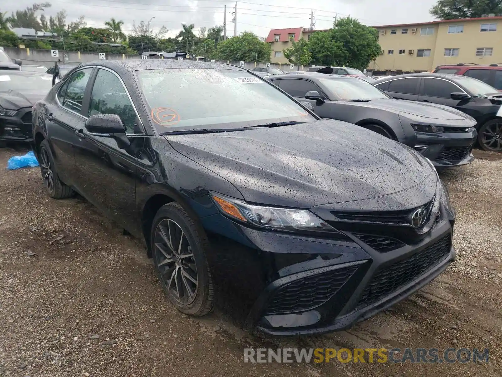 1 Photograph of a damaged car 4T1T11AK3MU486216 TOYOTA CAMRY 2021