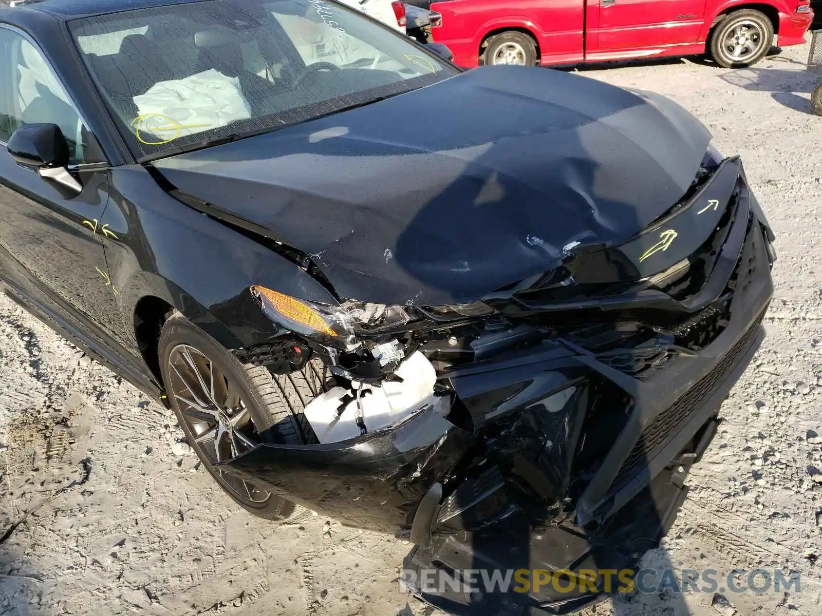 9 Photograph of a damaged car 4T1T11AK3MU528724 TOYOTA CAMRY 2021