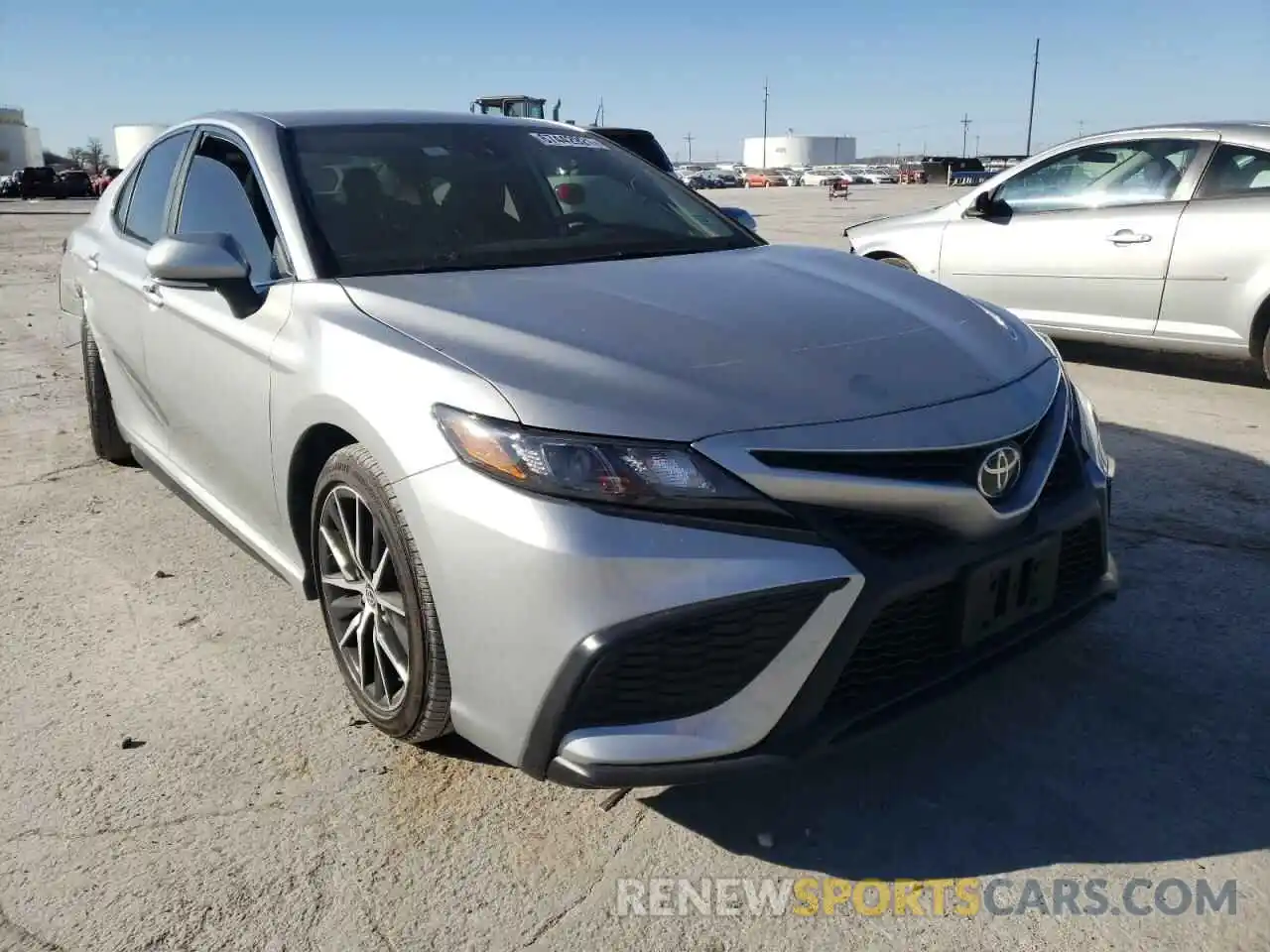 1 Photograph of a damaged car 4T1T11AK3MU564610 TOYOTA CAMRY 2021