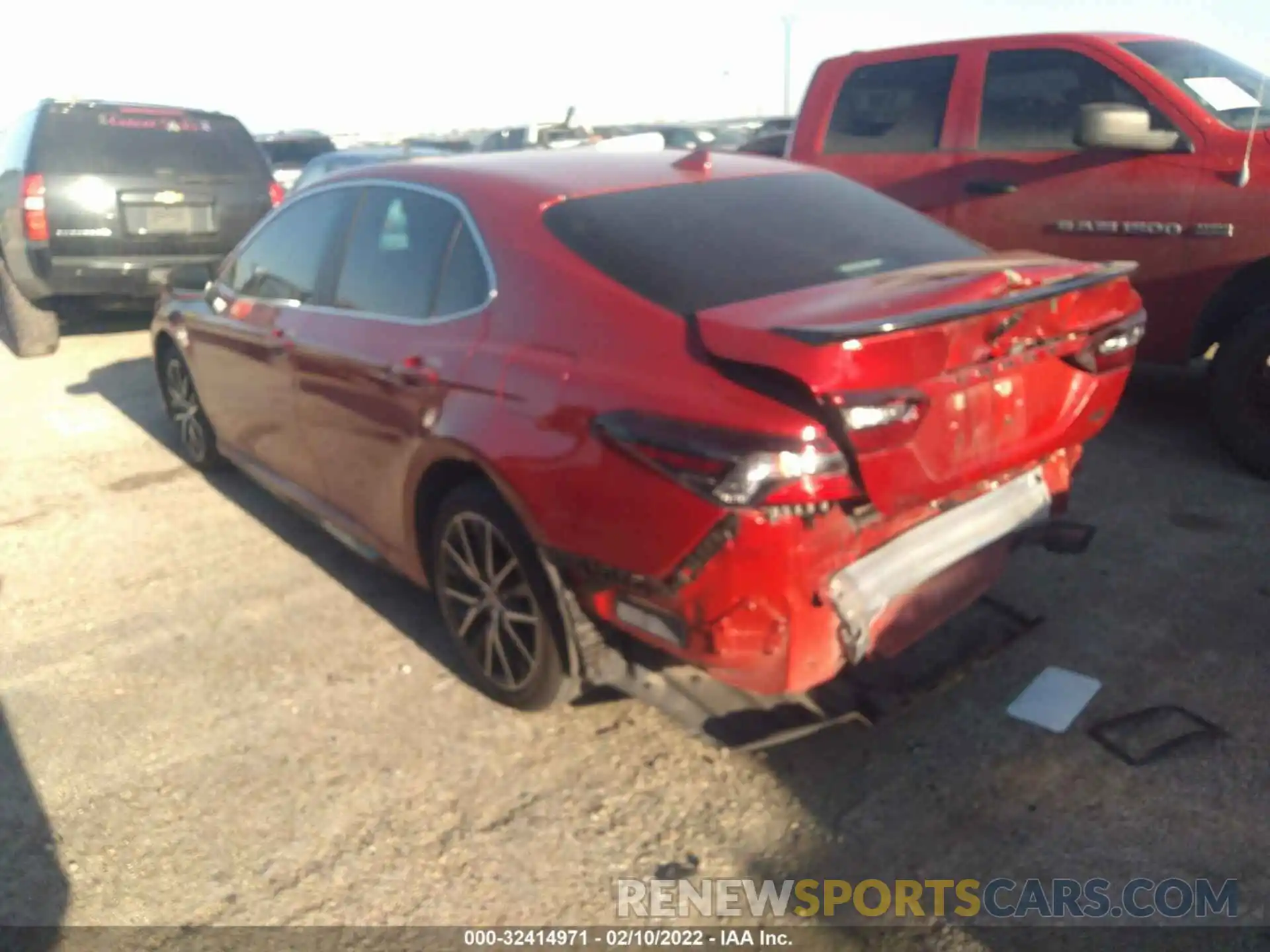 3 Photograph of a damaged car 4T1T11AK4MU435825 TOYOTA CAMRY 2021