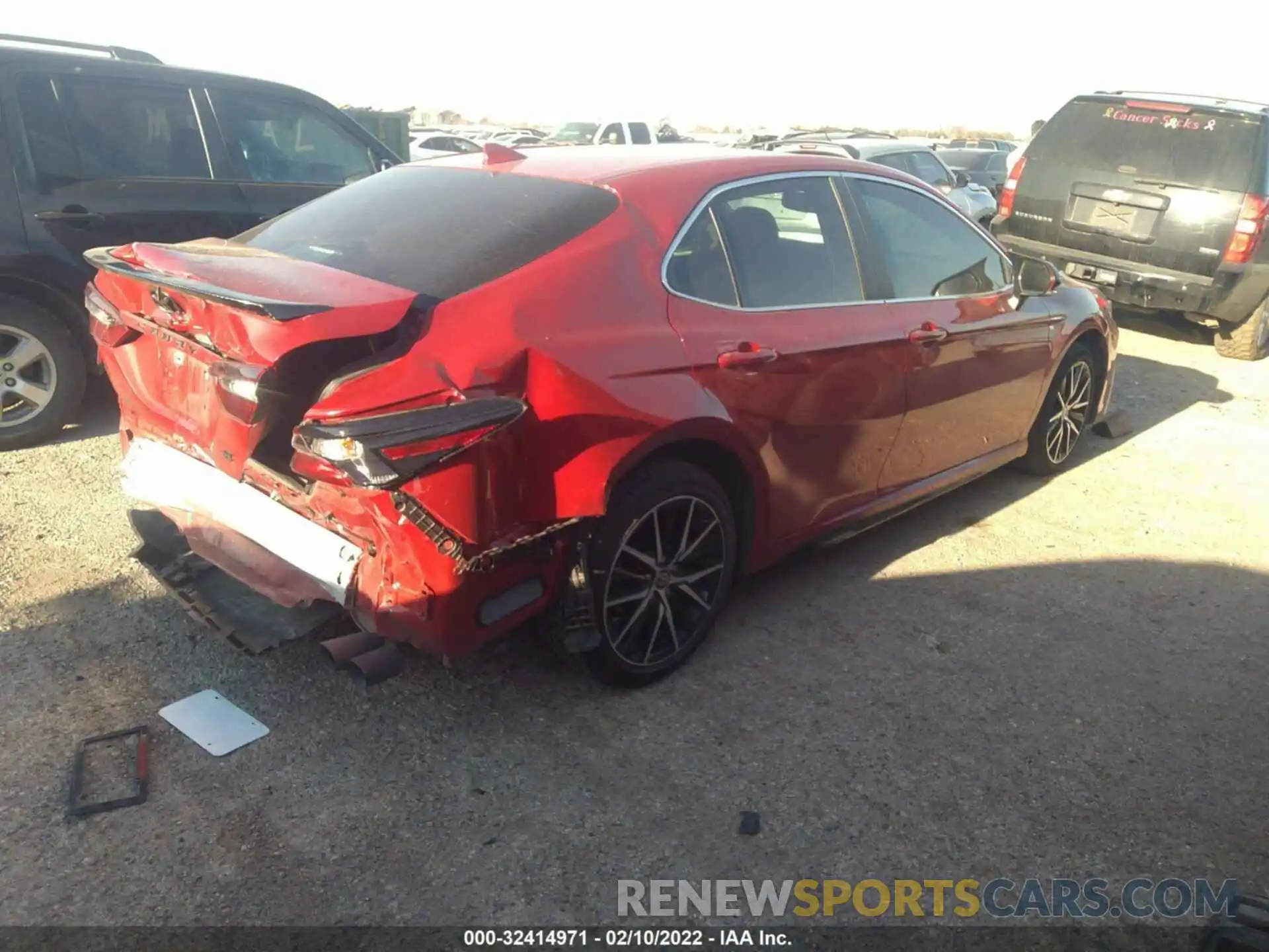 4 Photograph of a damaged car 4T1T11AK4MU435825 TOYOTA CAMRY 2021